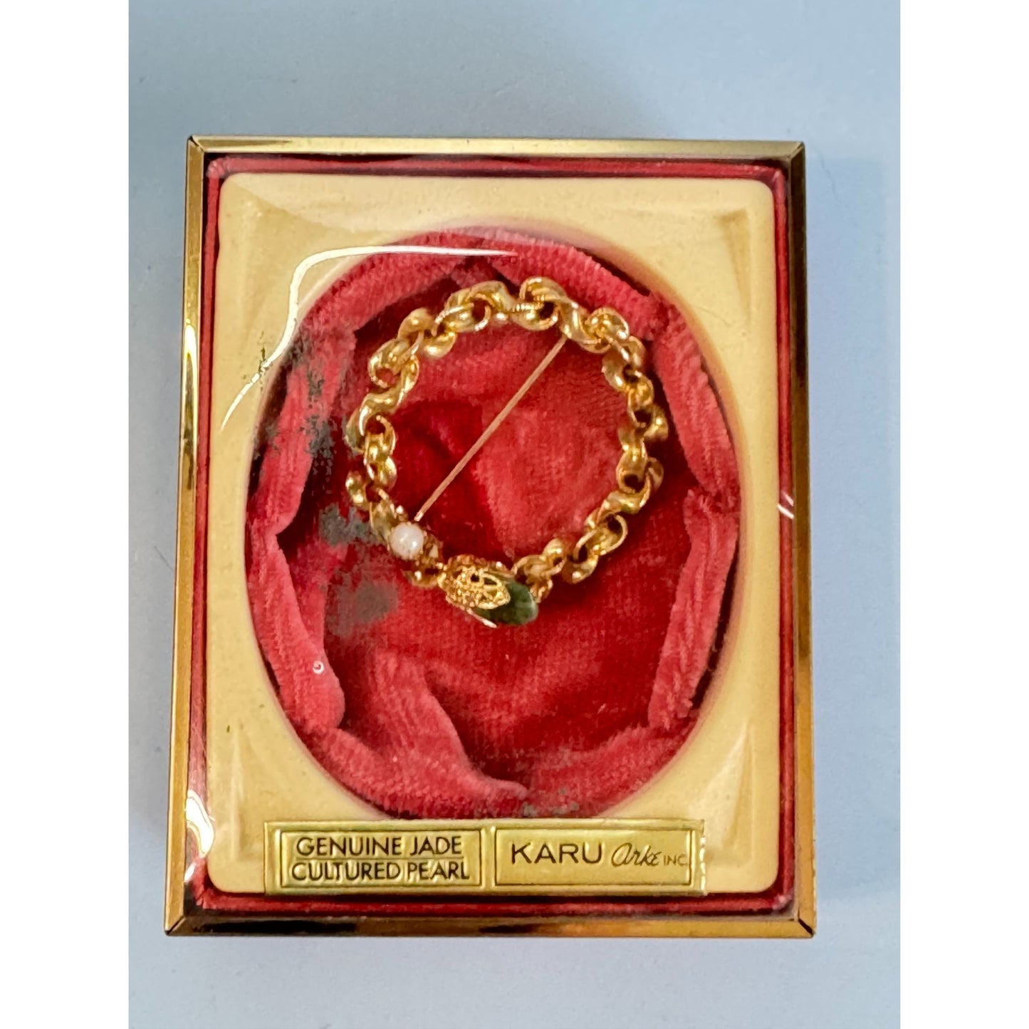 Vintage Karu Arke Inc. Genuine Jade & Cultured Pearl Gold-Tone Circle Brooch