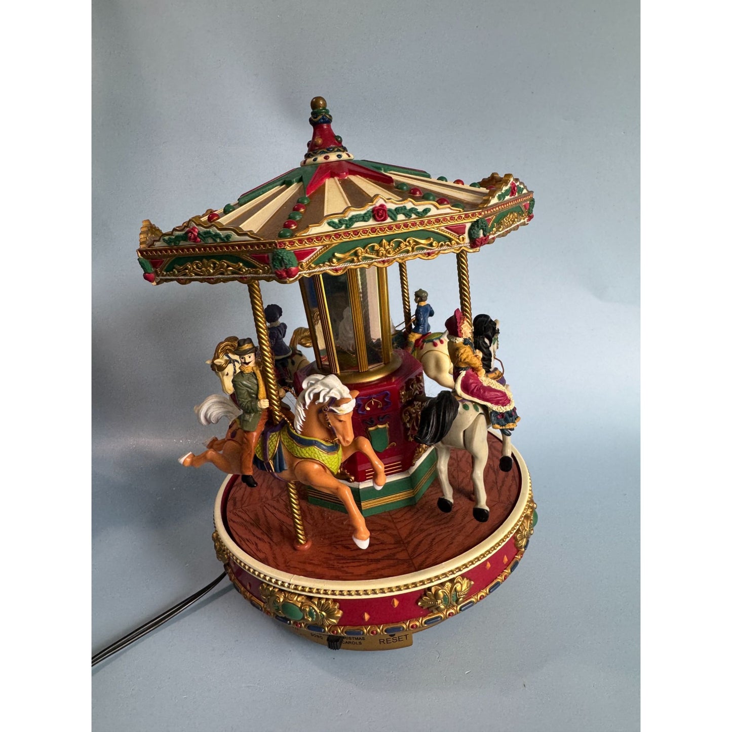 Mr. Christmas Holiday Go Round Merry Go Round Carousel C2000 Animated Musical Plays 50 Songs Christmas & Classics