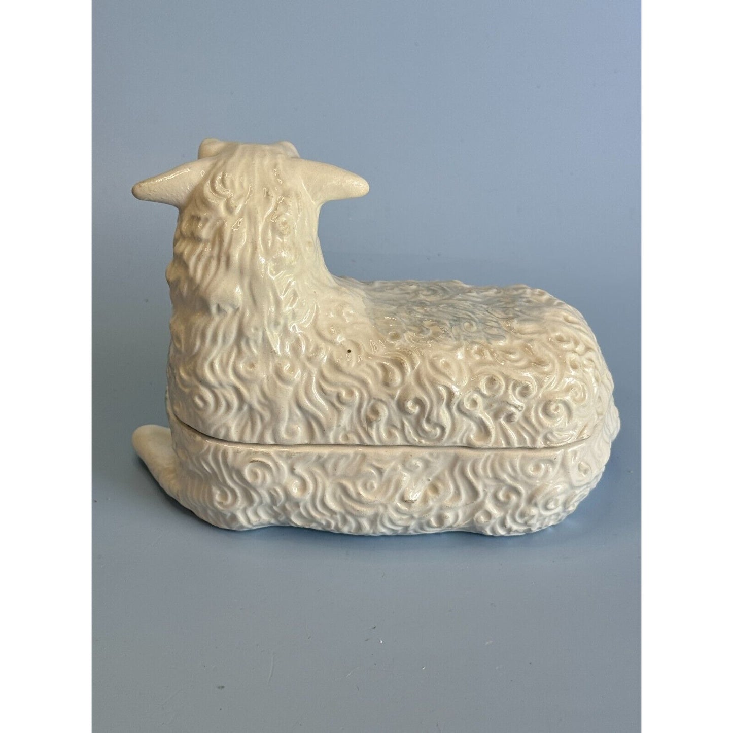 Italy Mildred R Mottahedeh Blue/White Lamp/Sheep Porcelain Box HTF 6" x 3"