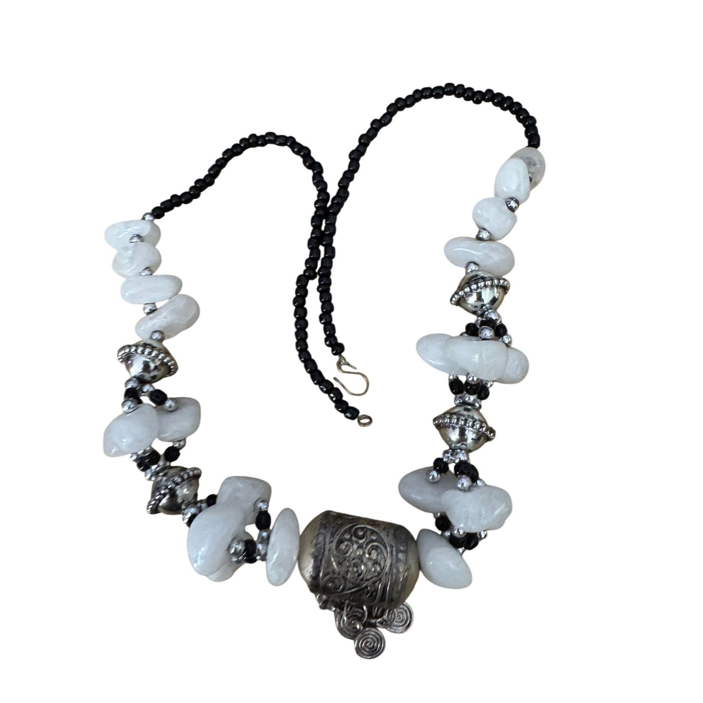 White Jade & Onyx Beaded Tibetan Necklace With Silver-Plated Pendant 21"