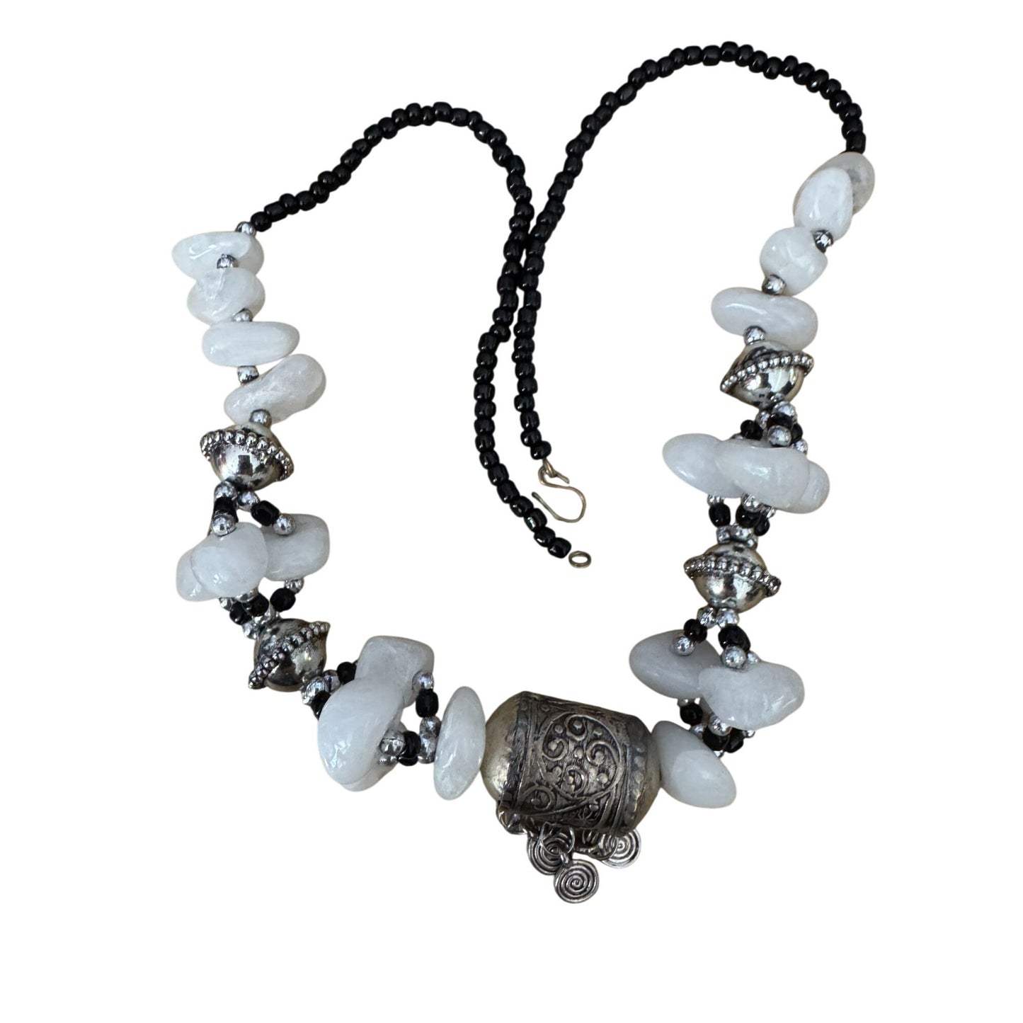 White Jade & Onyx Beaded Tibetan Necklace With Silver-Plated Pendant 21"