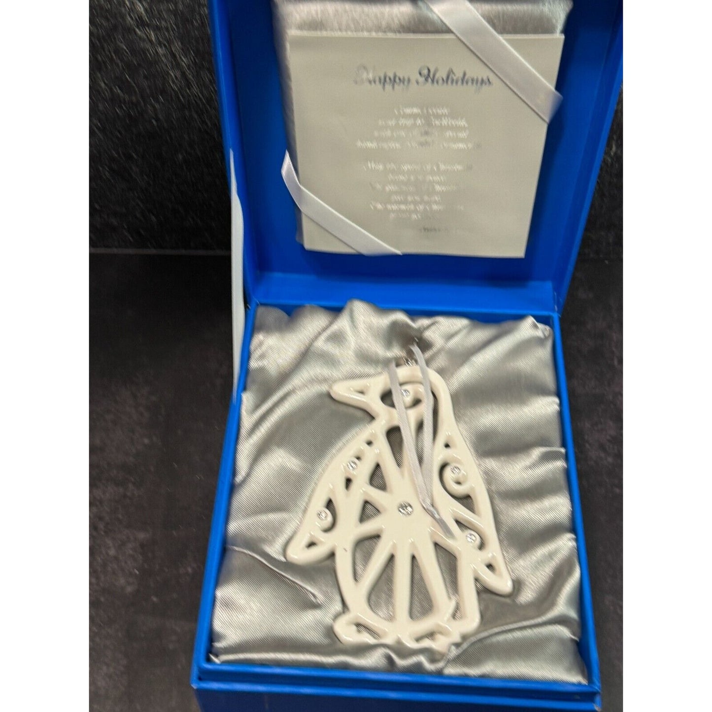 Seaworld Hand Crafted Glass Jeweled Penquin Ornament Boxed 5" x 3"