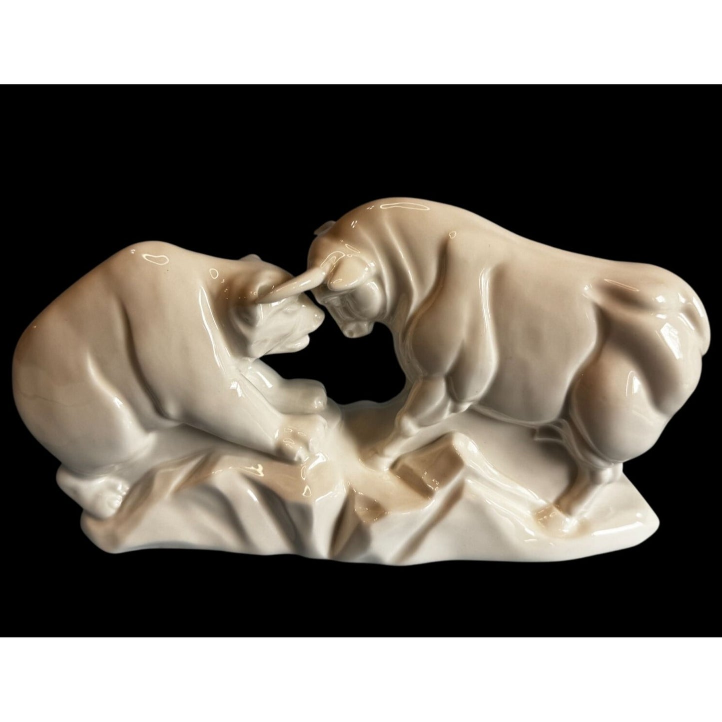 Wedgwood Bull & Bear Figurine Bone China White England 1999