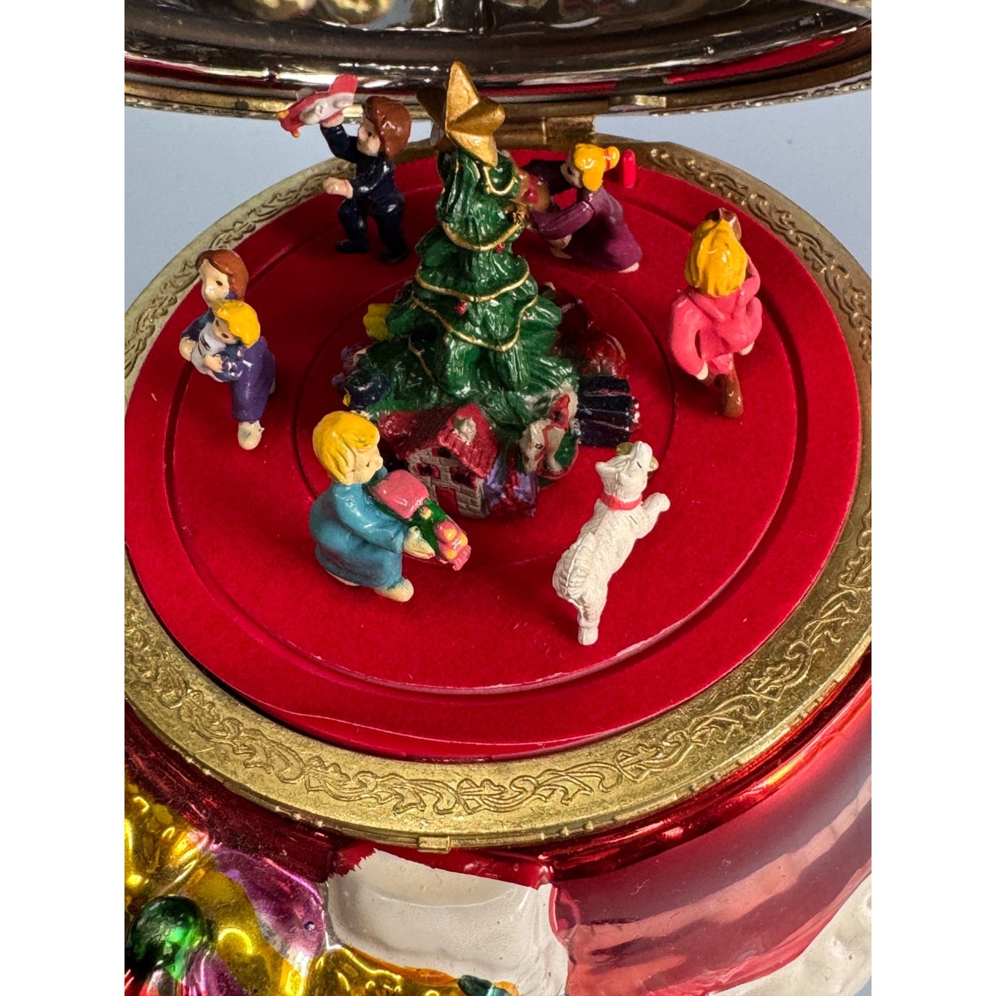 Vintage Mr. Christmas Wind-Up Musical Santa Figurine w/Rotating Scene