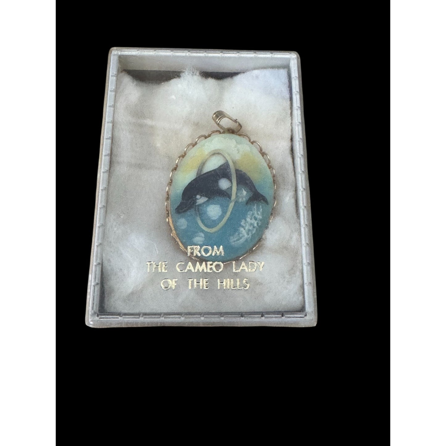 Cameo Pendant Dolphin Jumping Hoops Oval Multicolor Shell Goldtone Frame 1 1/2"
