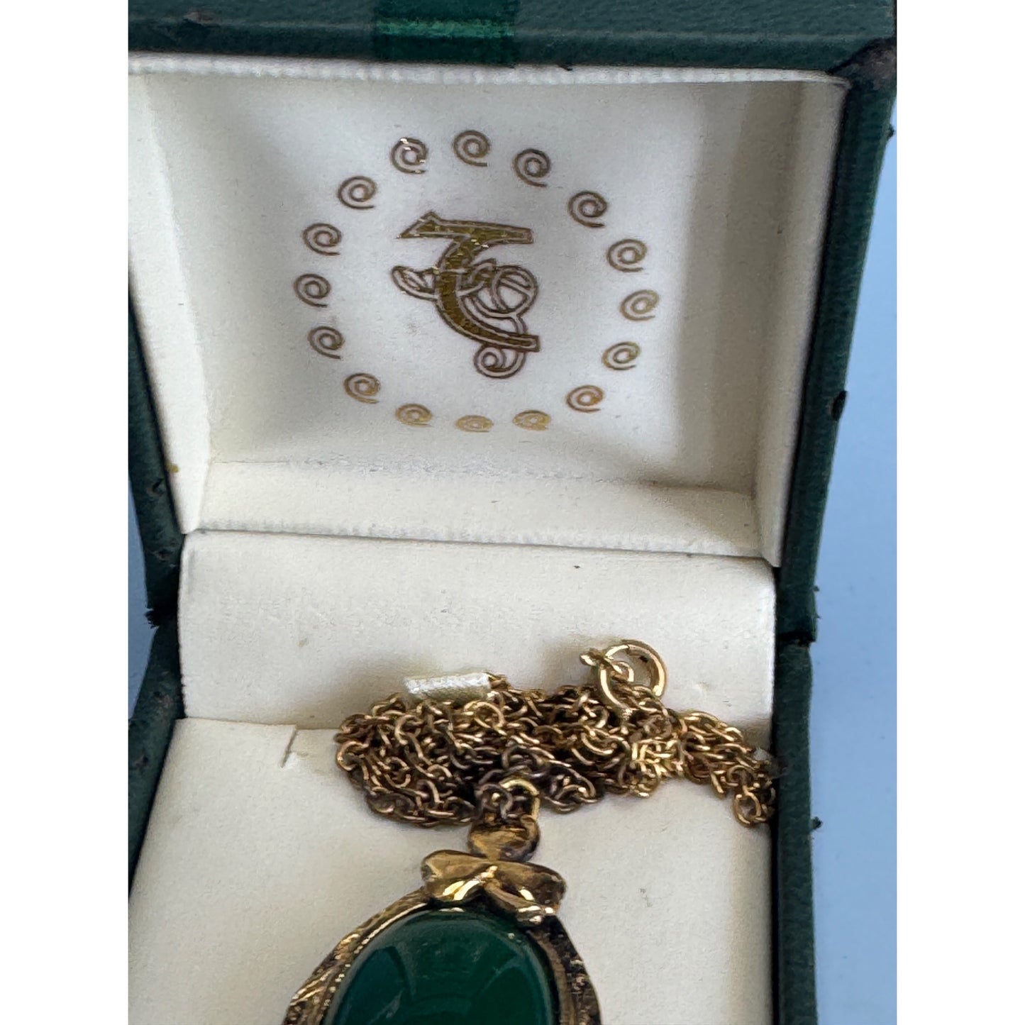 Vintage Jade Oval Pendant & Clover DetailGolplated Chain Boxed