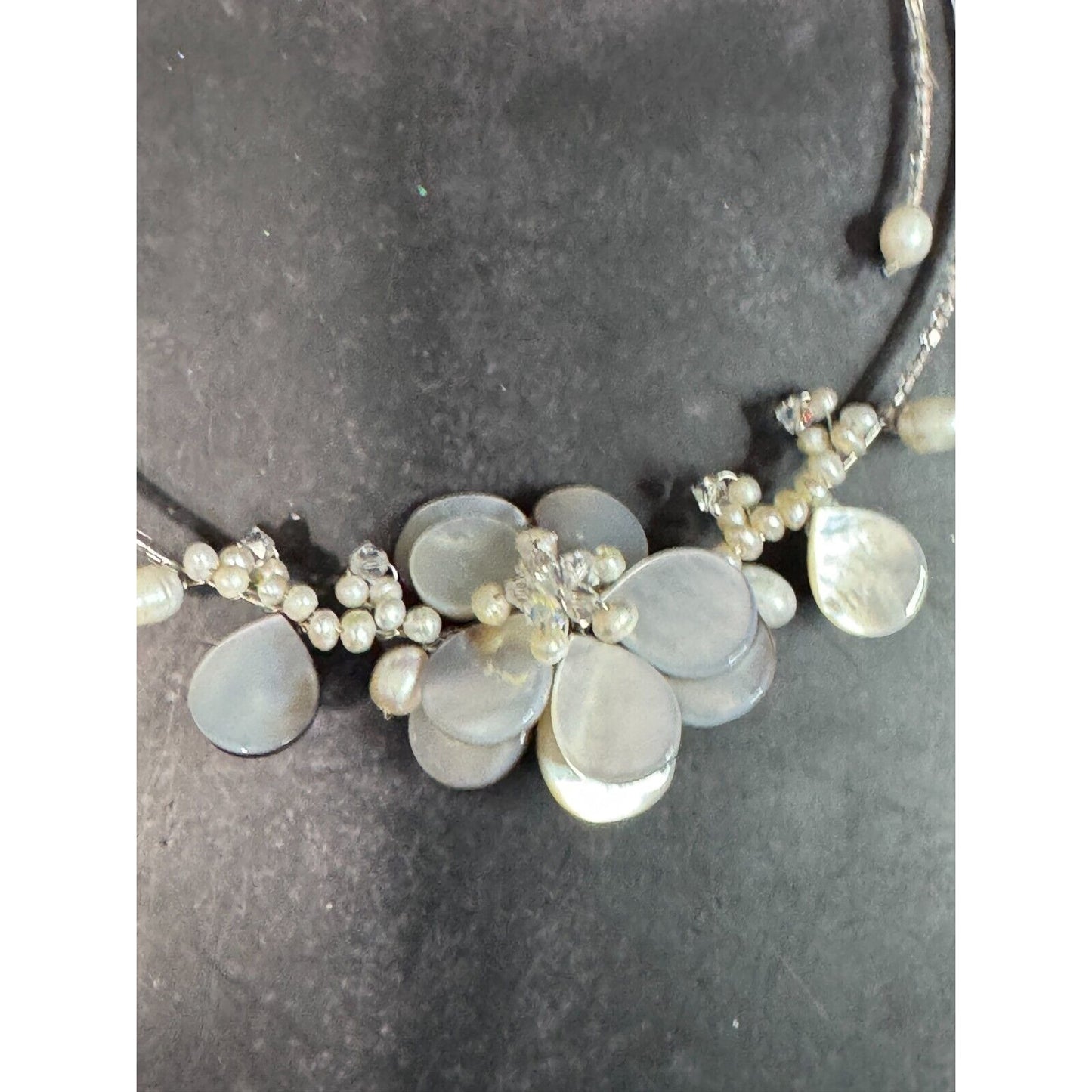 Gray Mother of Pearl Flower Freshwater Pearl Glass Beaded Flexable Strand