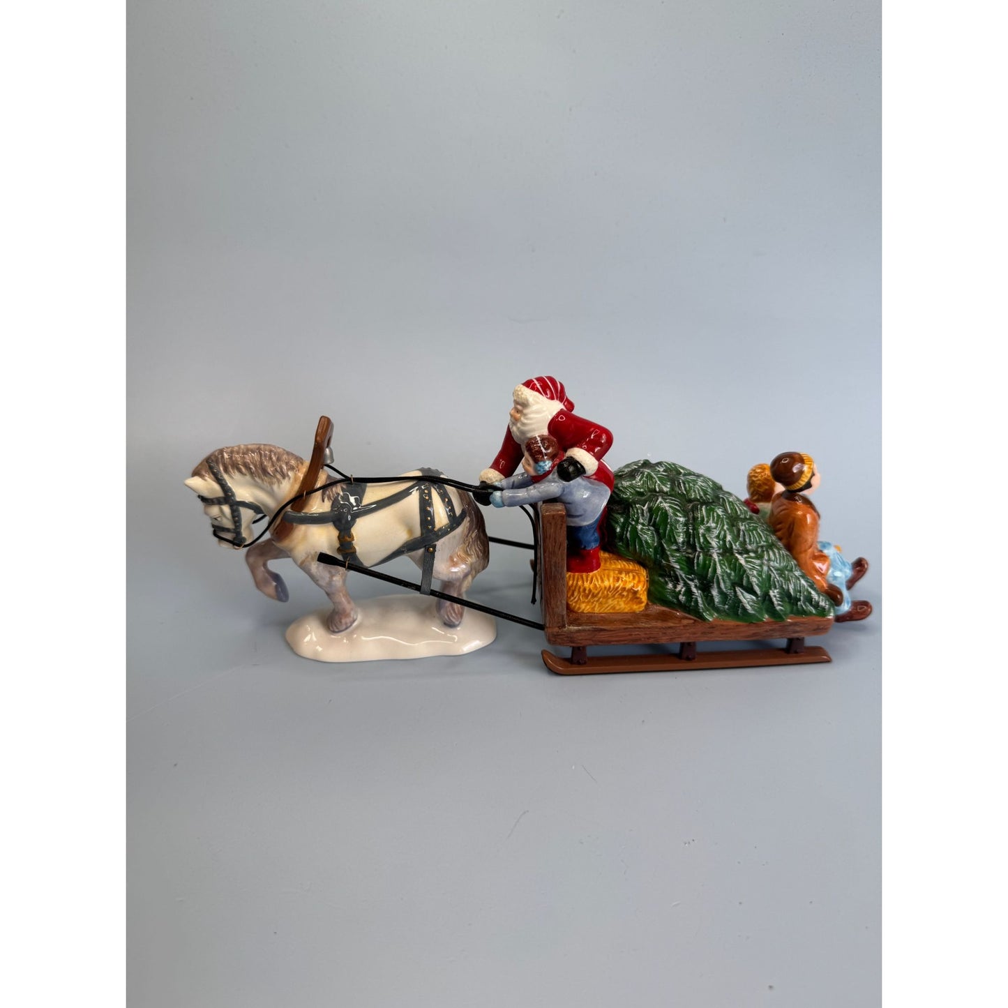 Department 56 Santa Claus On Horse-Drawn Sleigh Figurine w/Tree and Children