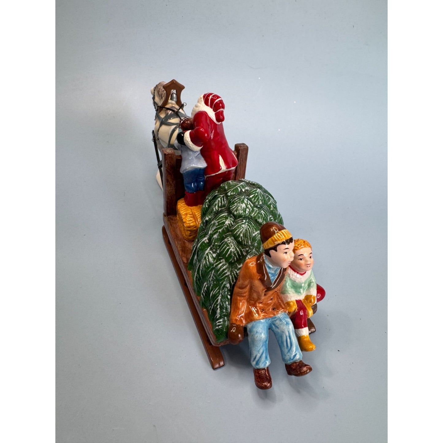 Department 56 Santa Claus On Horse-Drawn Sleigh Figurine w/Tree and Children