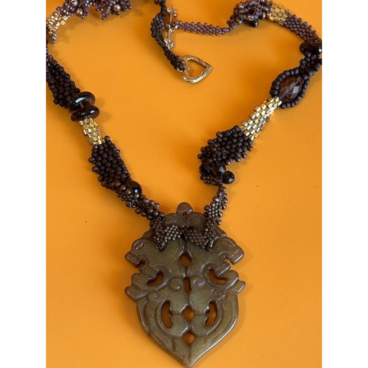 Vintage Asian Agate Quartz Pendant Woven Glass Beaded Goldplated Necklace 17"