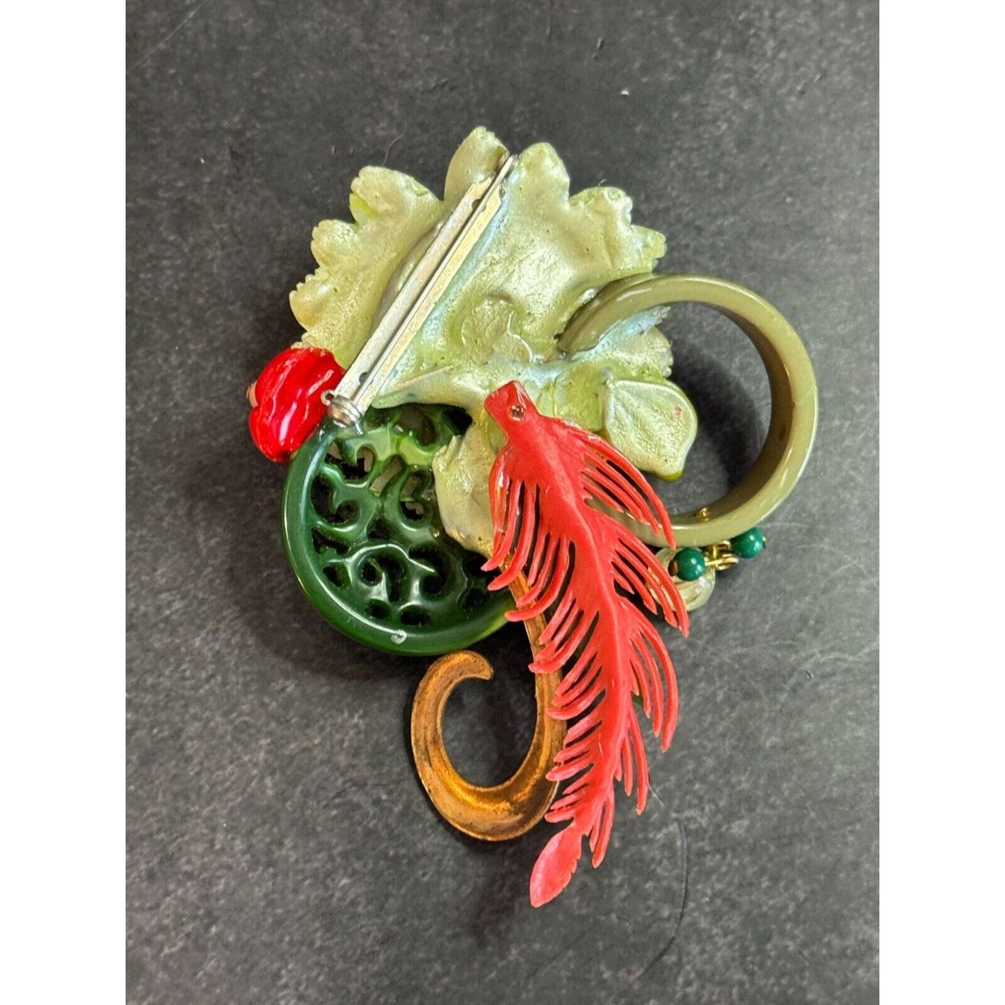 Vintage Floral Green & Red Faux Jade Plastic Glass Retro Brooch Dress Pin