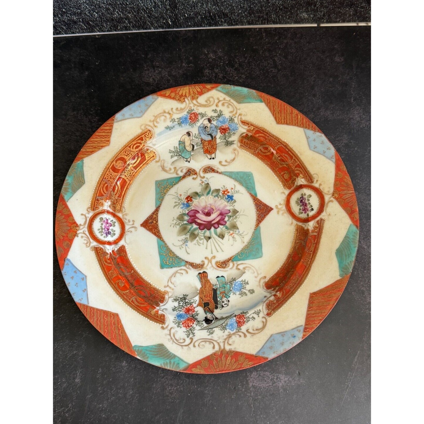 Antique Japanese Satsuma Handpainted Figural & Floral Plate With Gold Trim