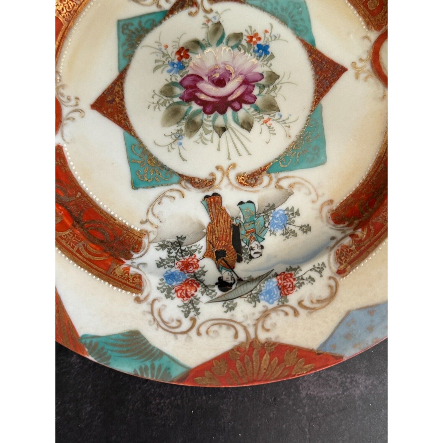 Antique Japanese Satsuma Handpainted Figural & Floral Plate With Gold Trim
