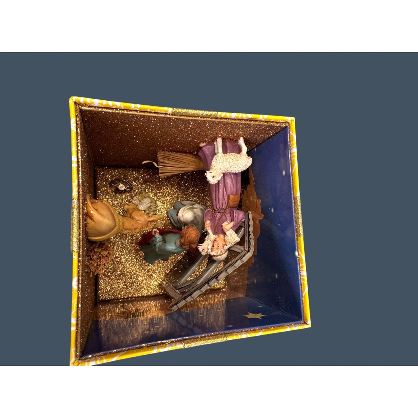 Musical Pop Up 3D Nativity Scene Decorative Box With Glitter Interior