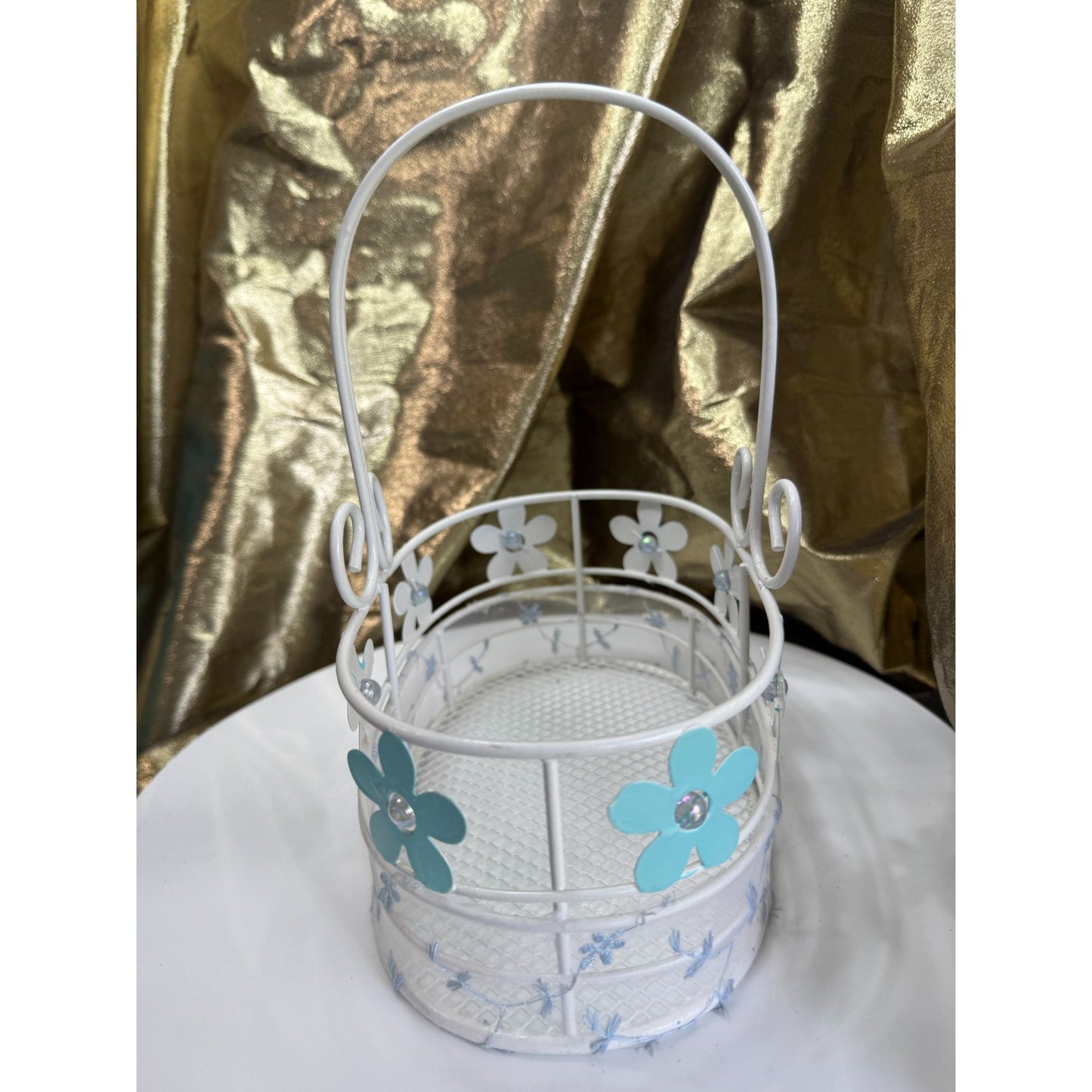 Vintage White Wire Basket W/ Blue Flower Accents & Handle 7.5" x 8.5"