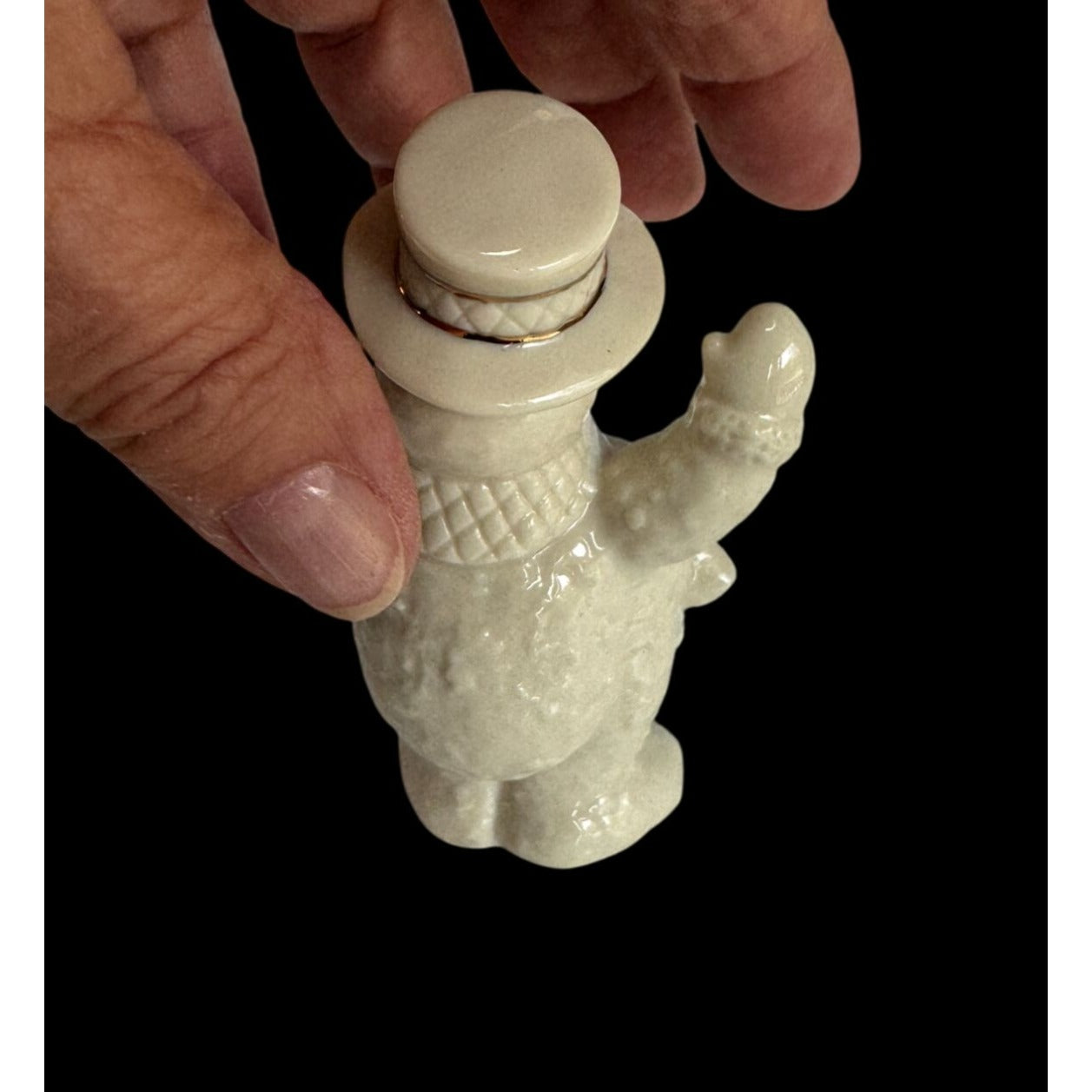 Title Lenox Snowman Figurine Ivory Porcelain Gold Accents 3.75 Inch Holiday Decor