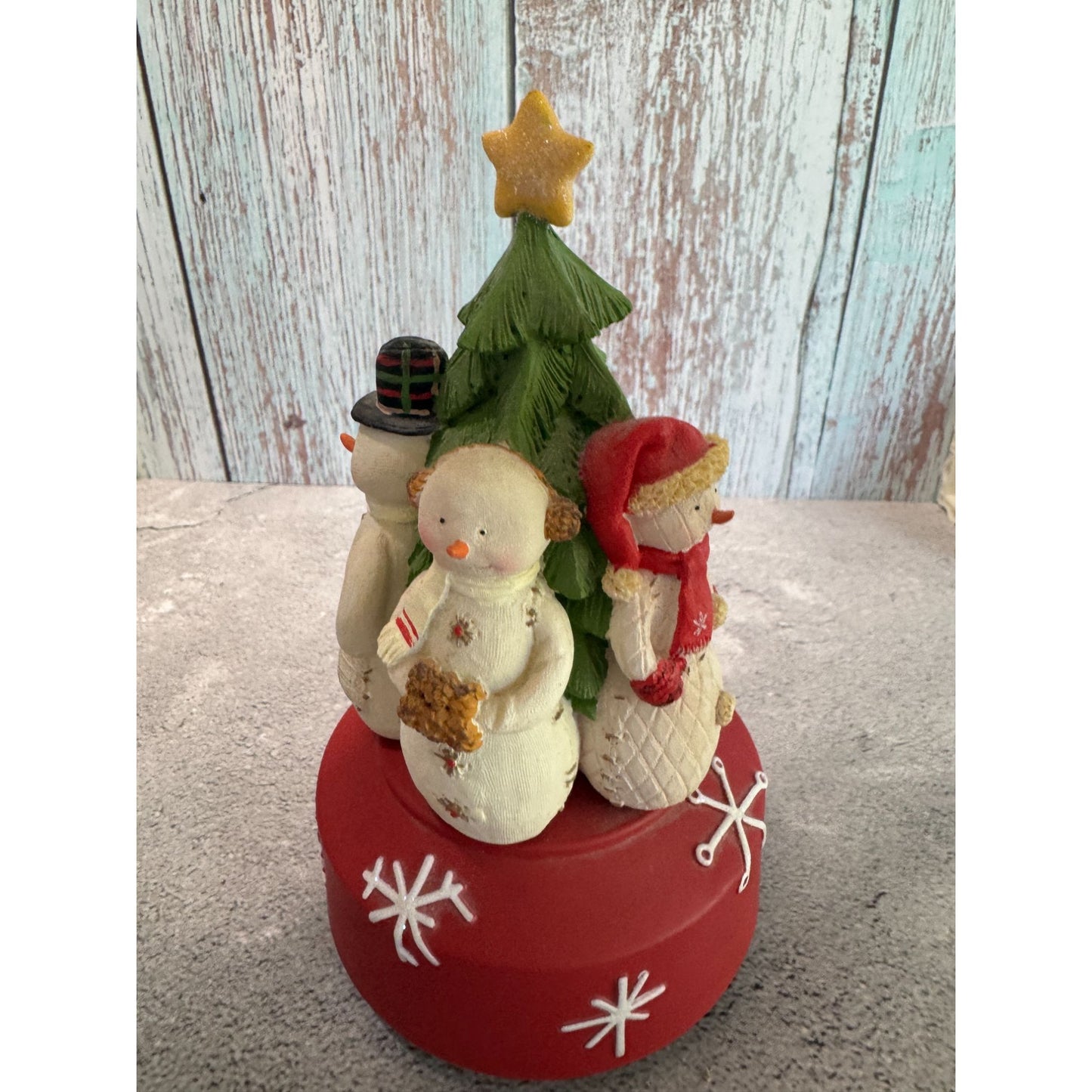 Hallmark Snowman Family Musical Figurine plays O Christmas Tree 7"