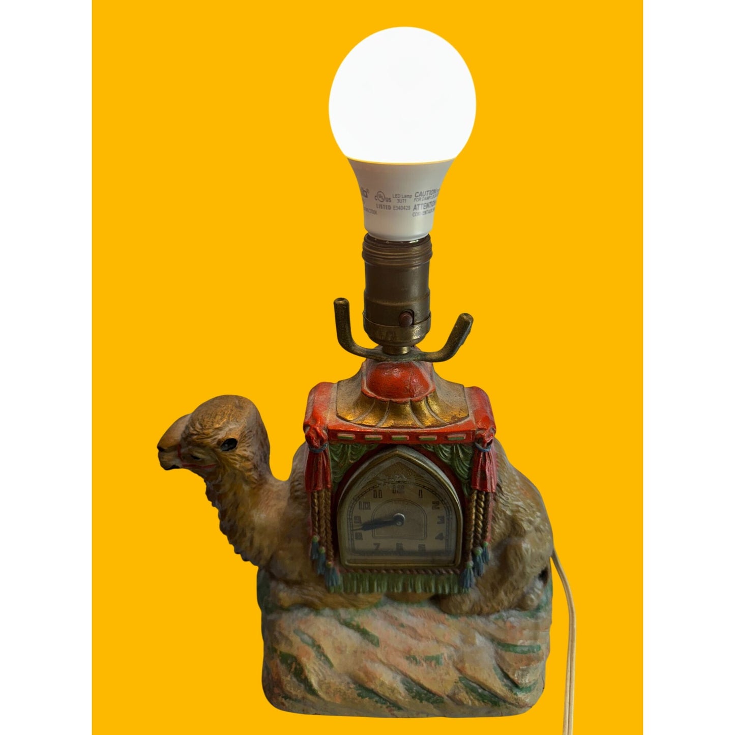 Vintage Camel Shaped De Luxe Art Clock Table Lamp