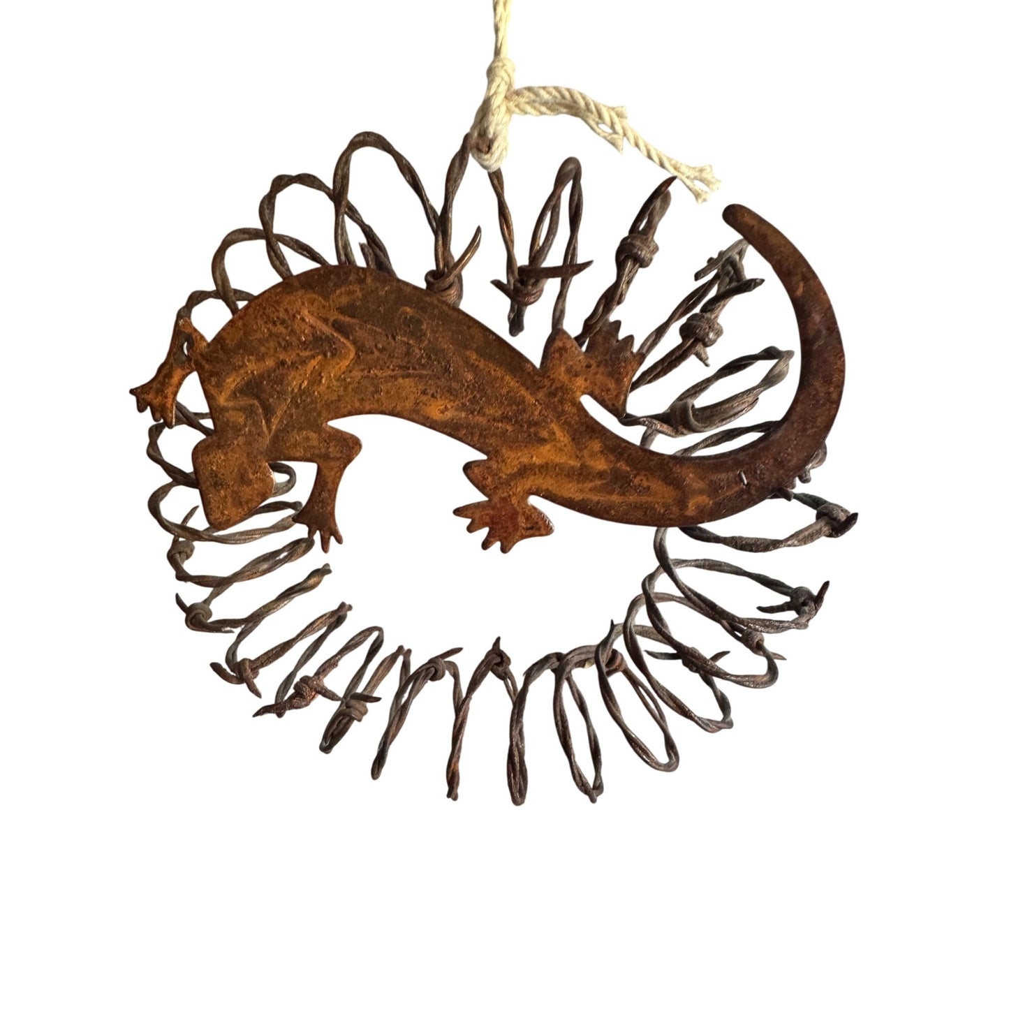 Primitive Rusty Banded Wire Alligator Wreath Rare 7.5" Rustic Decor Piece