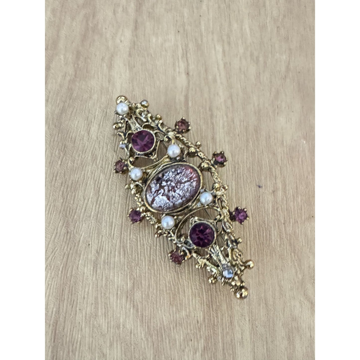Vintage Edwardian Brooch Amethyst Rhinestones Foil Center Tube Closure Gold Tone