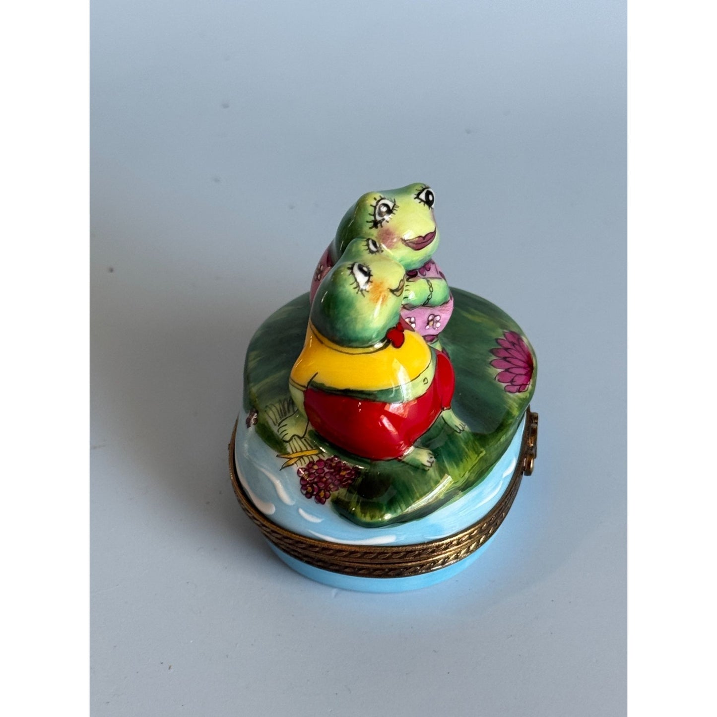 Hand-Painted Rochard Limoges France Frog Couple Porcelain Trinket Box