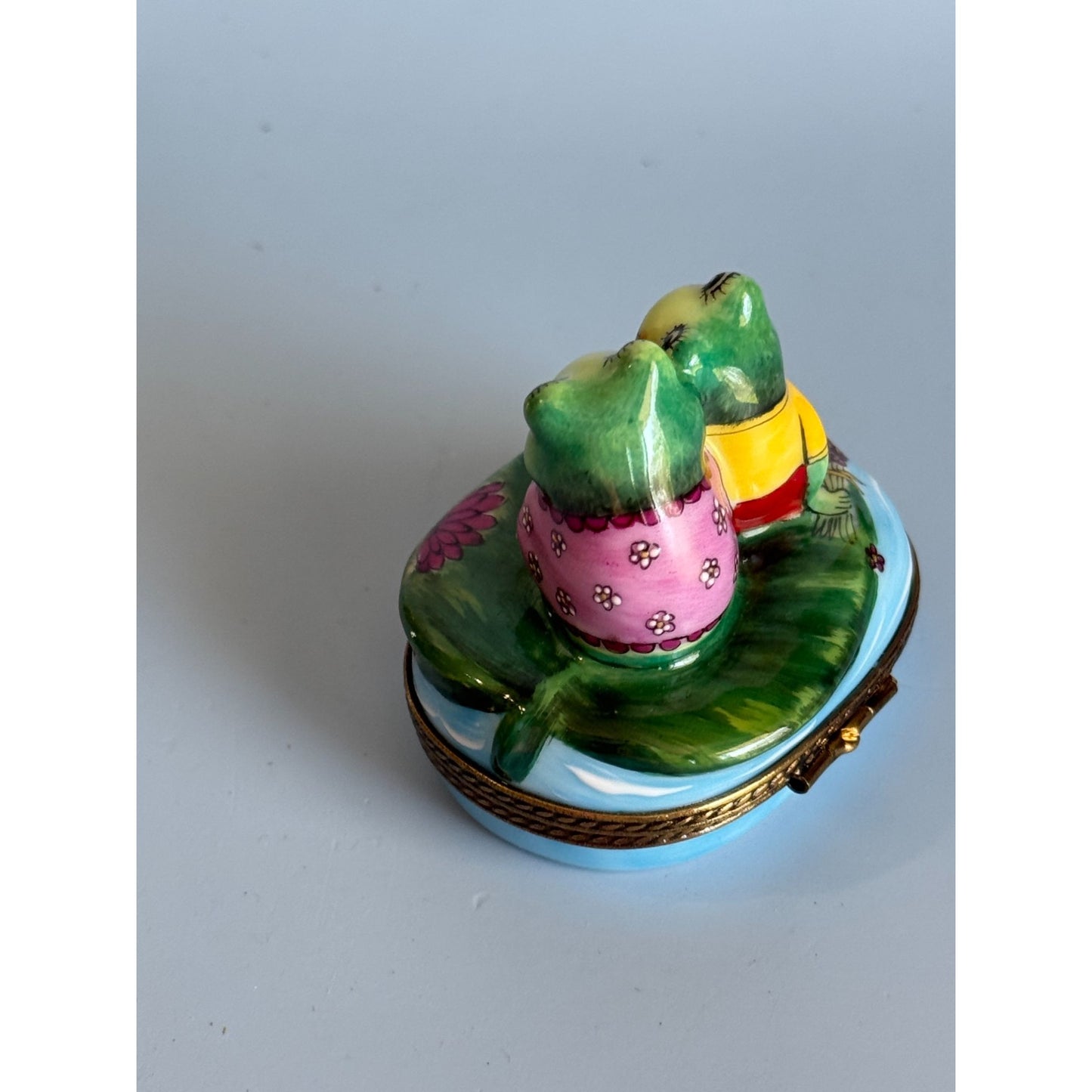 Hand-Painted Rochard Limoges France Frog Couple Porcelain Trinket Box