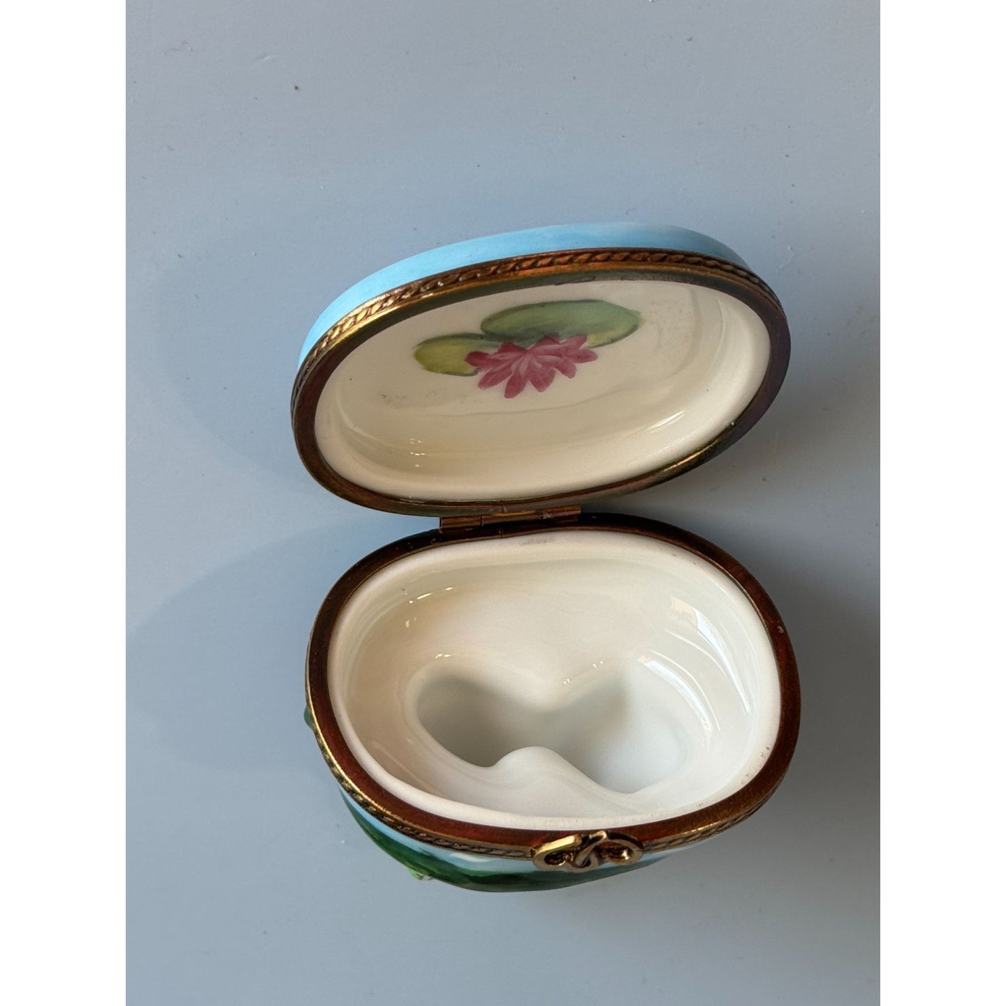 Hand-Painted Rochard Limoges France Frog Couple Porcelain Trinket Box