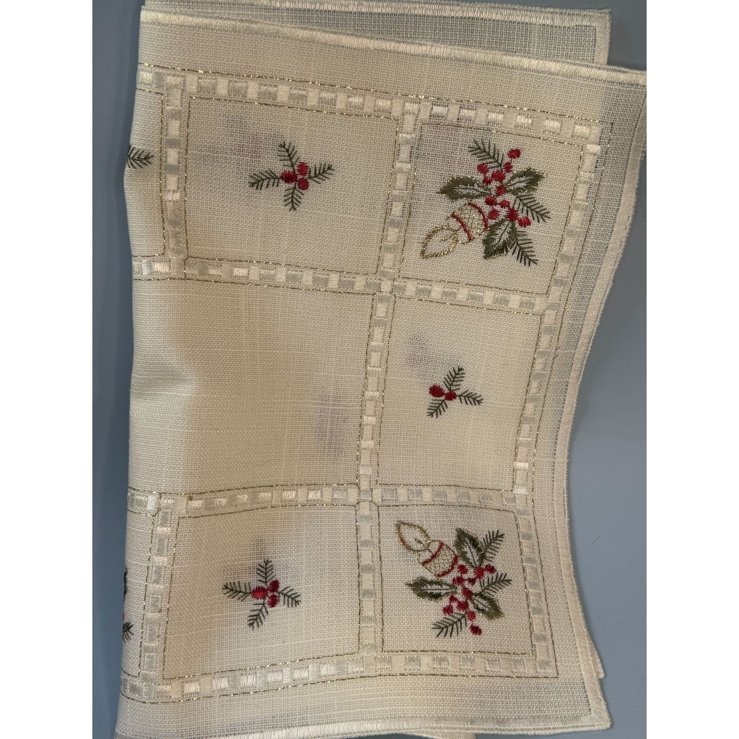 Vintage Cream Rectangular Table Runner Christmas Red Green Embroidery 32" x 12"
