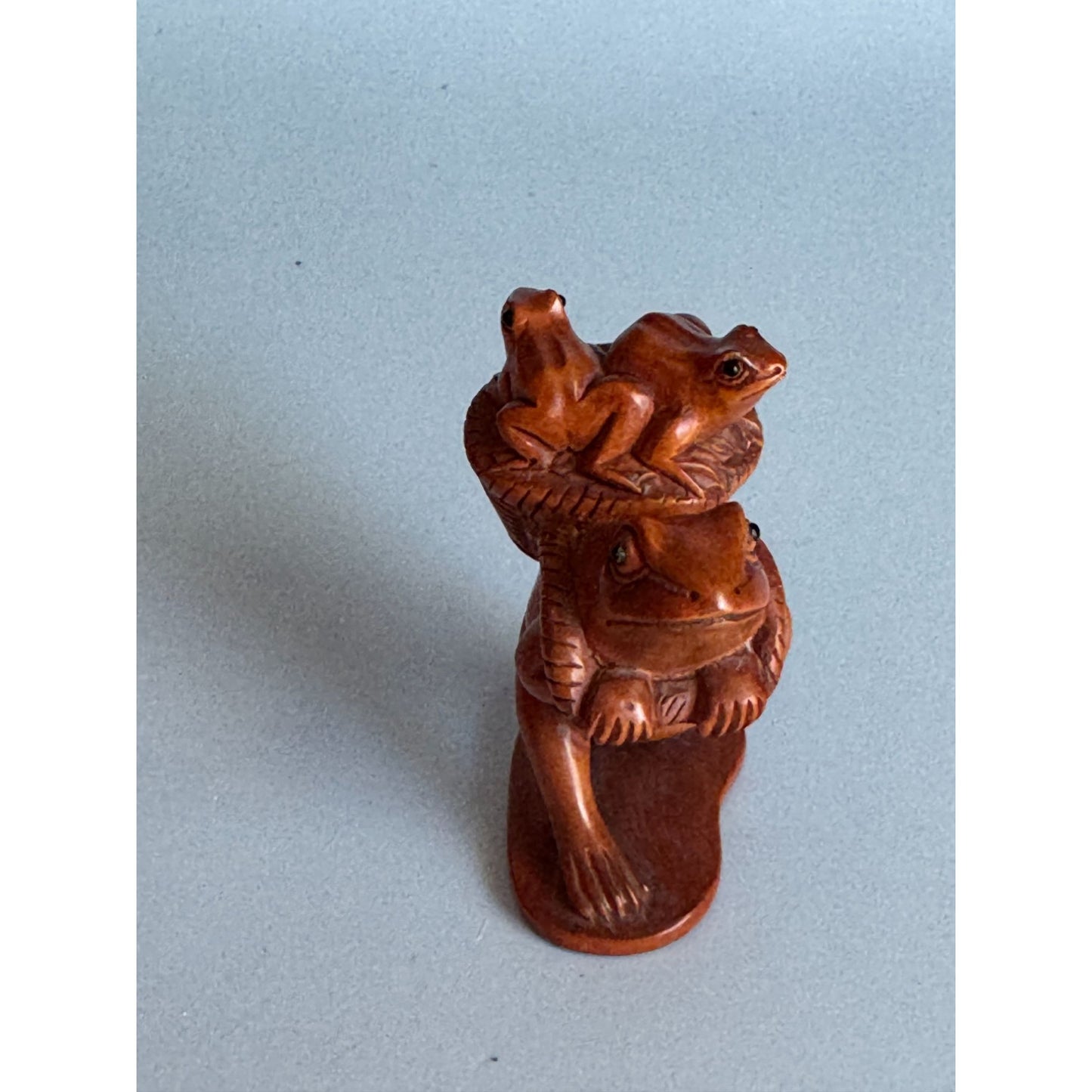 Hand-Carved Boxwood Netsuke Frog Figurine With Basket & Frog Family