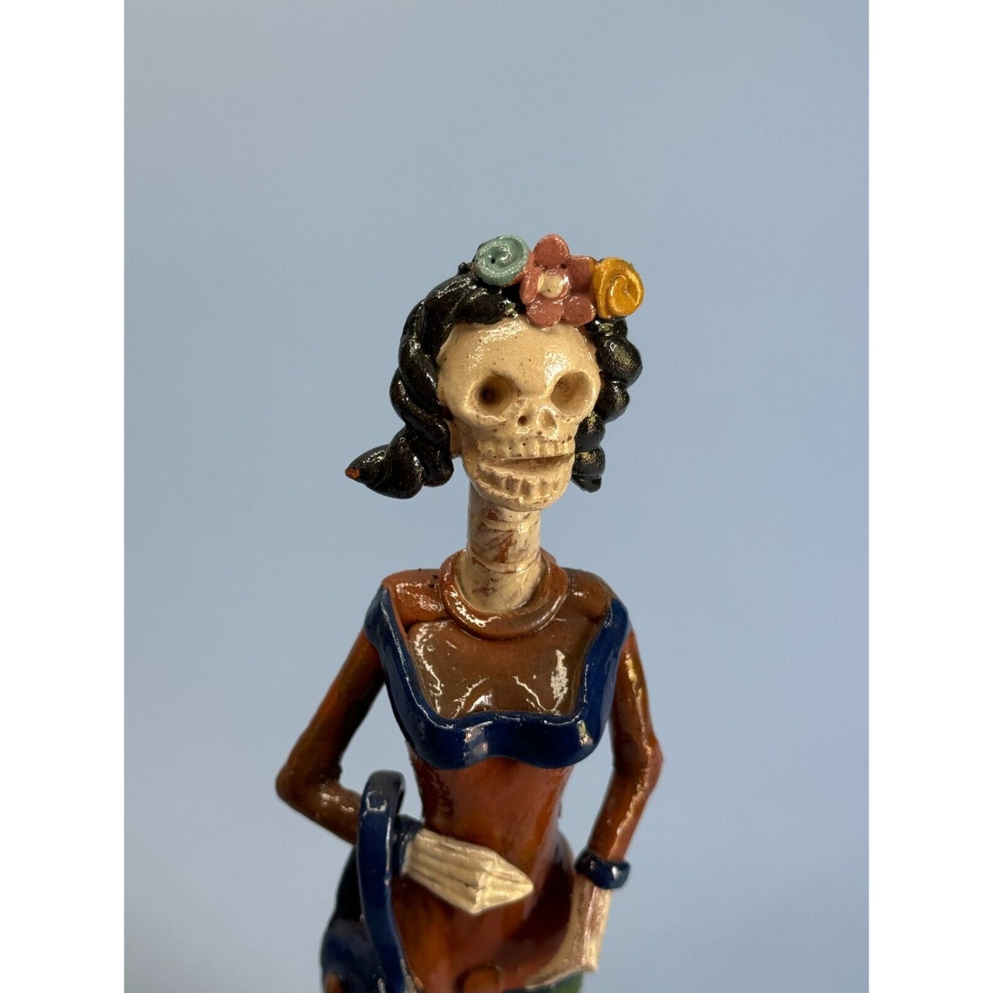 Catrina Frida Kahlo w Purse Day of the Dead Mexico Skeleton Folk Art Figure 10"