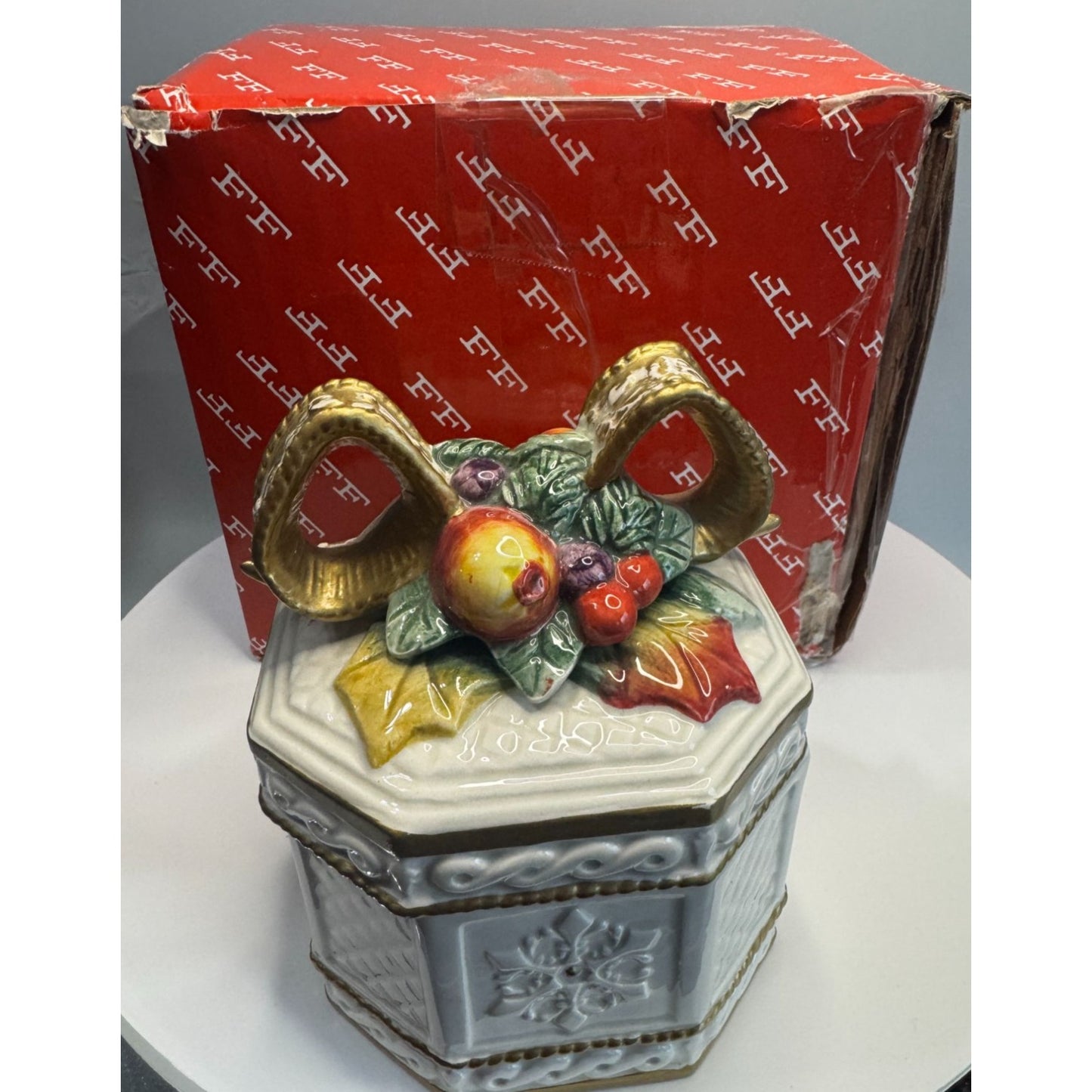 Fitz And Floyd Snowy Woods Trinket Box Bells Holly Lid 1996 5 1/4"