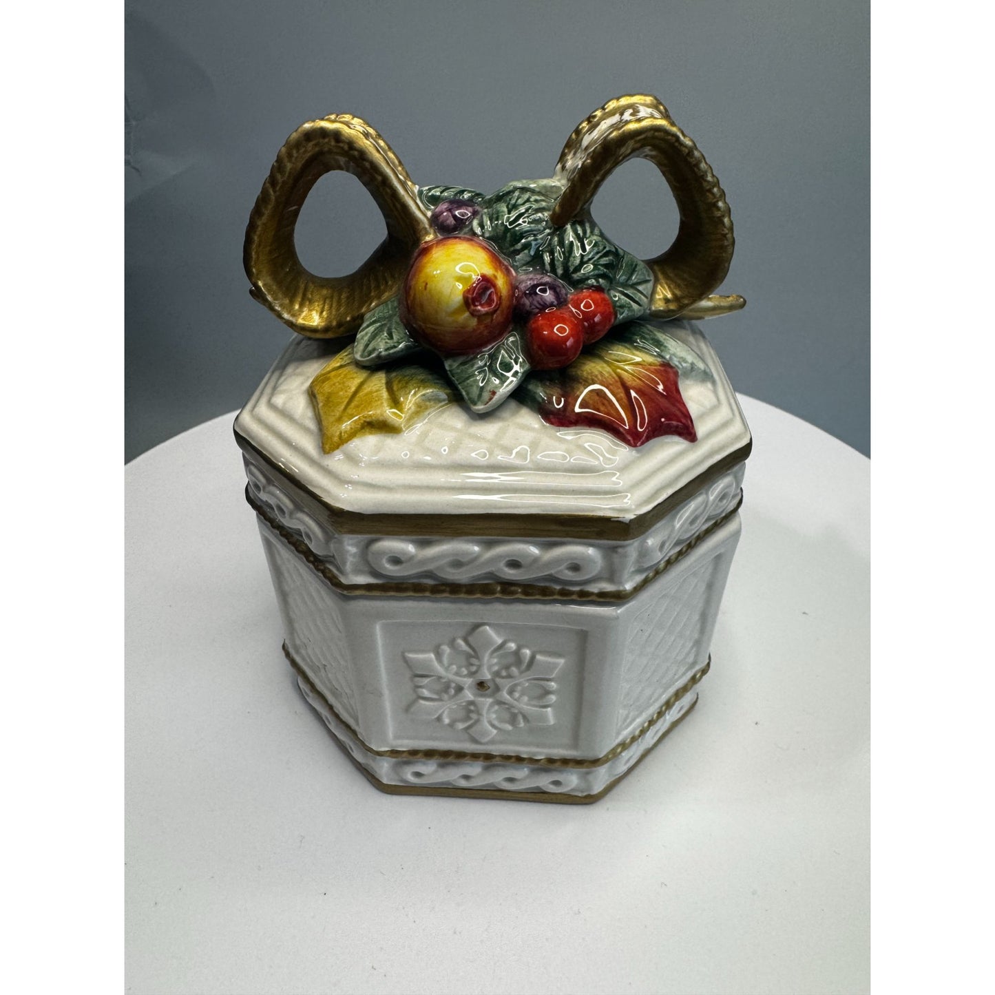 Fitz And Floyd Snowy Woods Trinket Box Bells Holly Lid 1996 5 1/4"