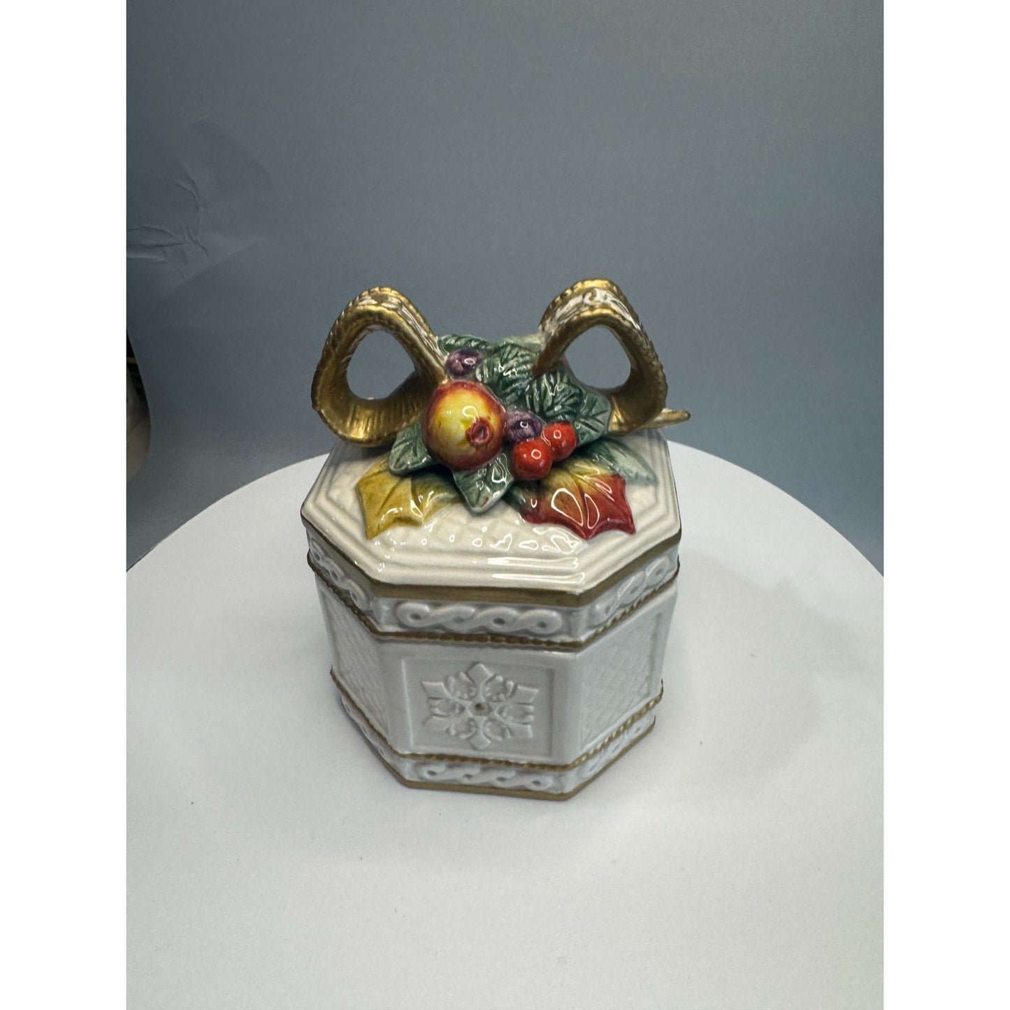Fitz And Floyd Snowy Woods Trinket Box Bells Holly Lid 1996 5 1/4"