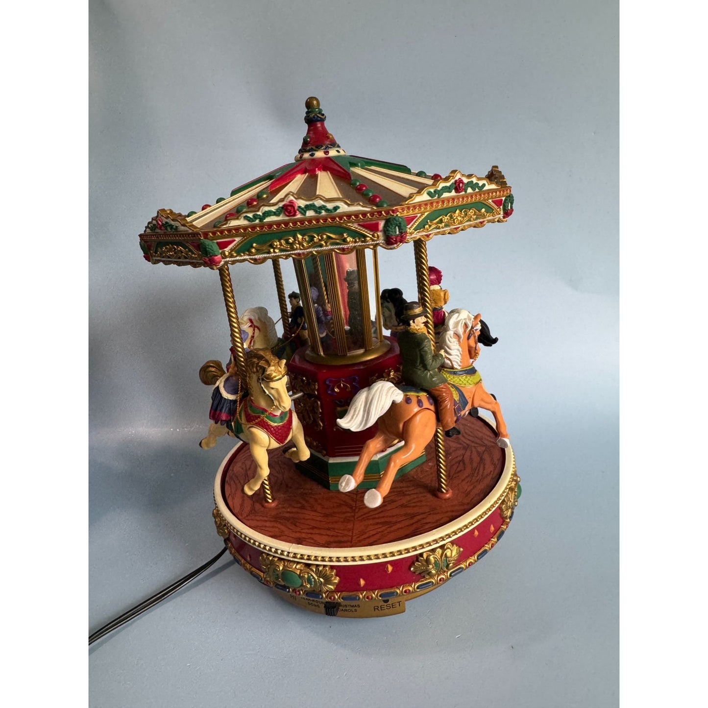 Mr. Christmas Holiday Go Round Merry Go Round Carousel C2000 Animated Musical Plays 50 Songs Christmas & Classics