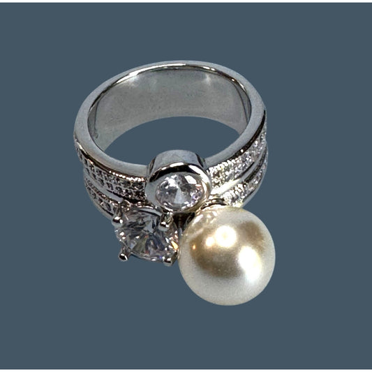 Womens Size 8 18K GP Silver Ring With Pearl & Cubic Zirconia Stones