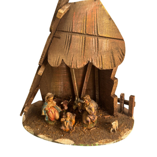 Vintage Fontanini Nativity Scene Hand-Painted Figurines & Stable 12" X 12" X 6"