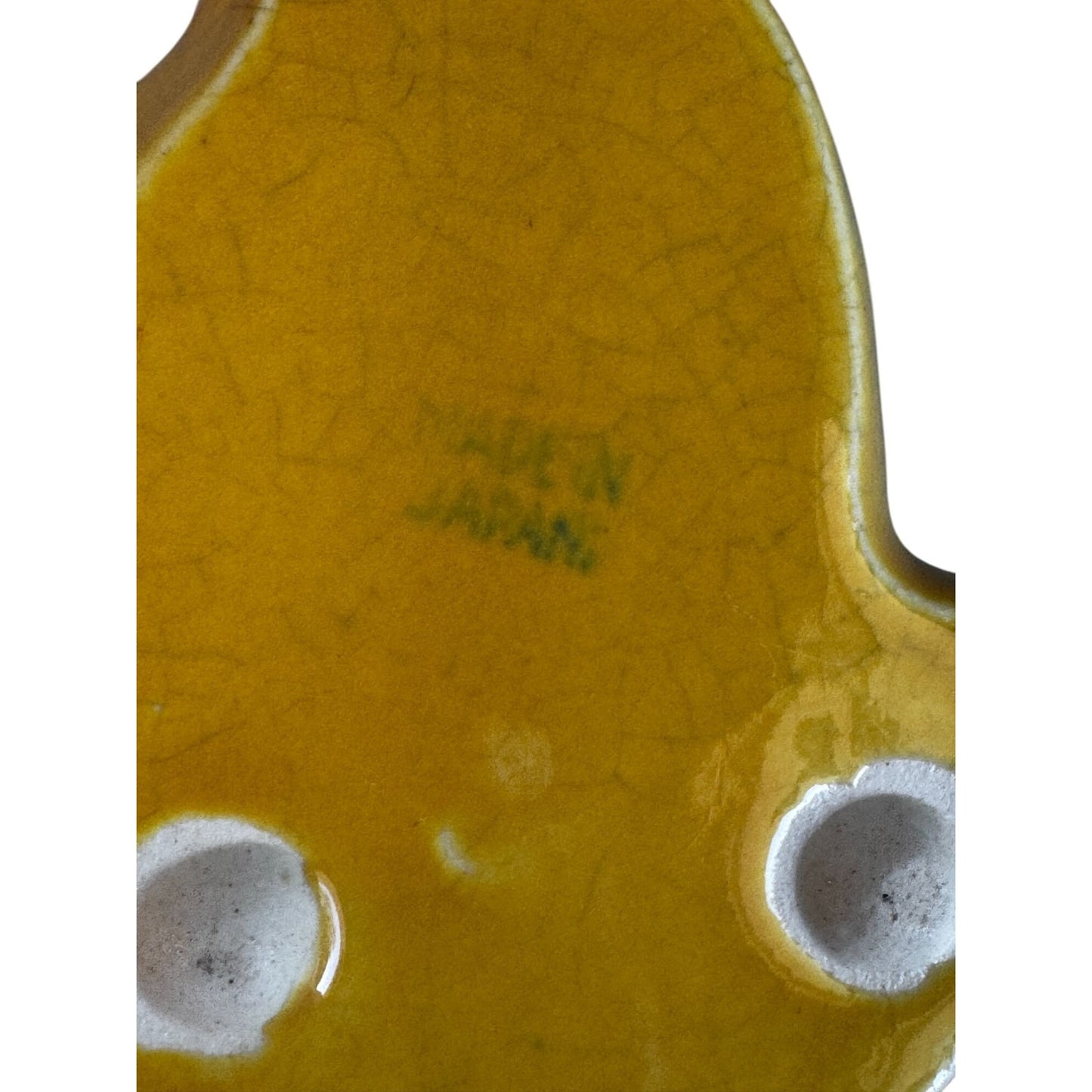 Vintage Siamese Cat Wall Pocket Yellow Ceramic Crackle Glaze Japan 6 Inches