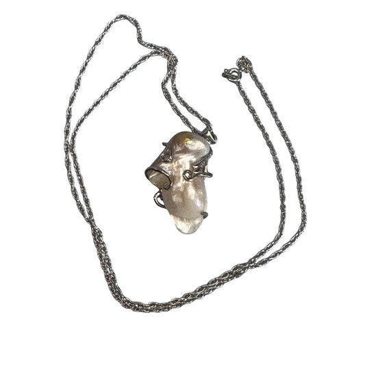 Unique Baroque Pearl Pendant Necklace With 22" Chain