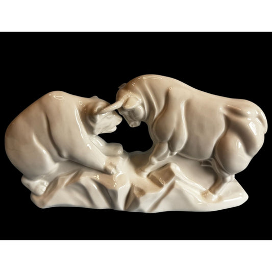 Wedgwood Bull & Bear Figurine Bone China White England 1999