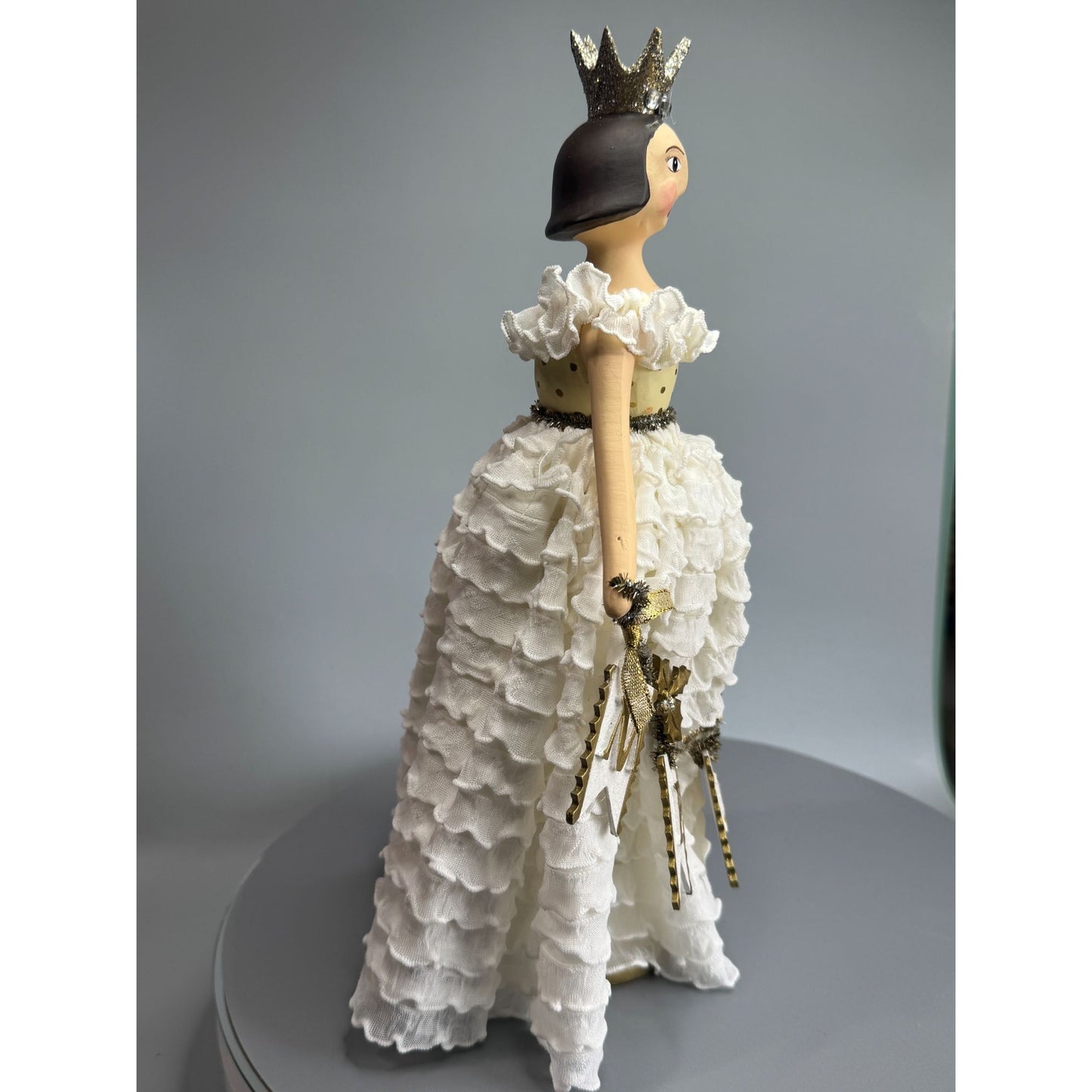 Heather Myers Christmas Queen Doll Merry Banner White Ruffle Dress 11.5" Signed