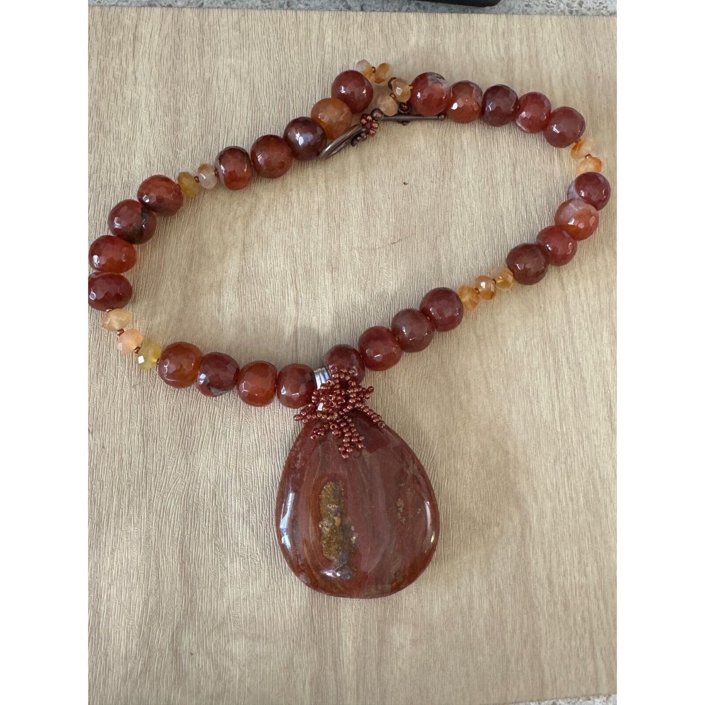 Gorgeous Carnelian Pendant on Carnlian and Orca Agate Strand Necklace w/Earrings