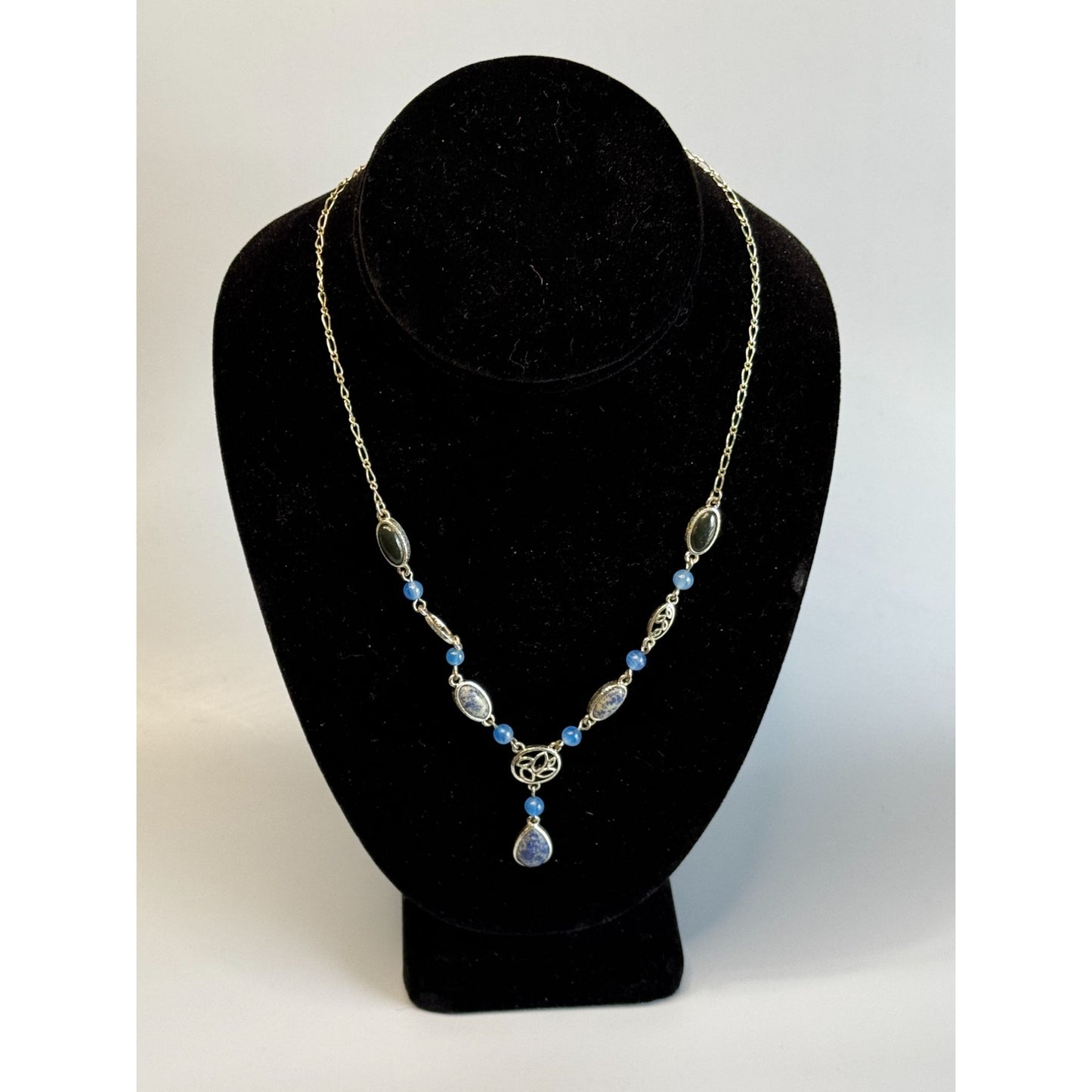 Vintage Lapis Lazuli Bead Necklace Silver Tone Celtic Knot Drop Pendant 16"