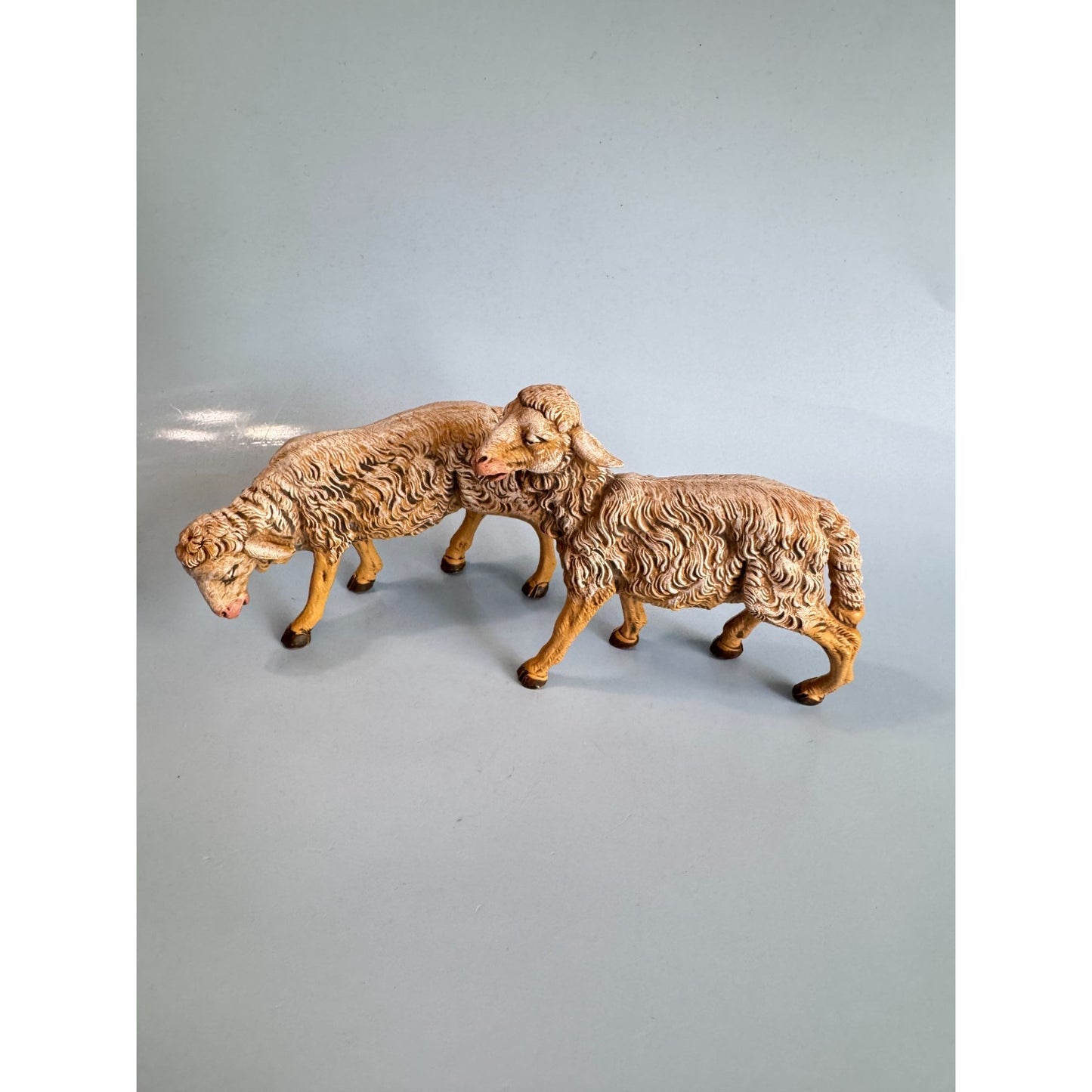 Depose Italy 1983 Nativity Scene Sheep Figures Grazing & Standing Large 7 1/2" Scale