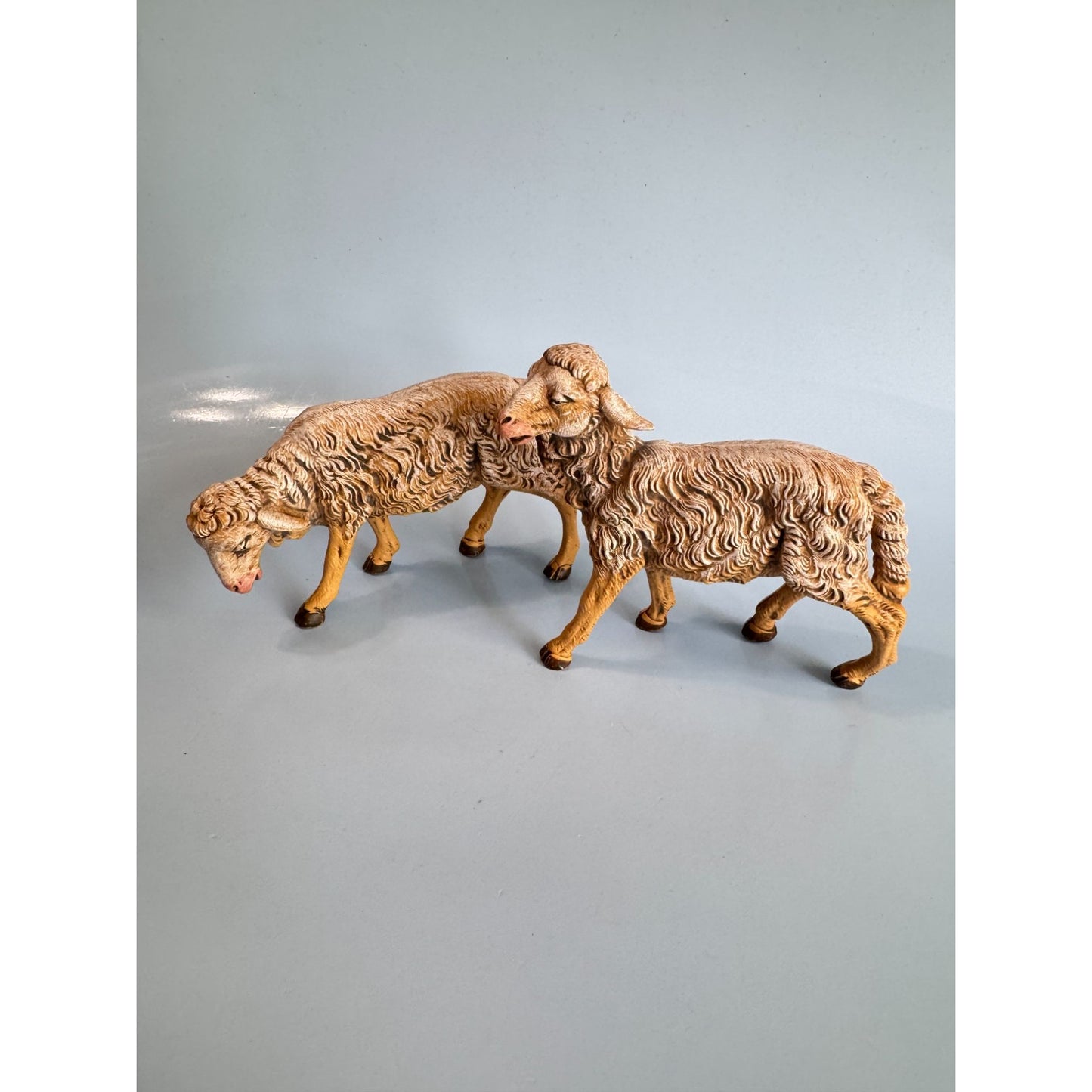 Depose Italy 1983 Nativity Scene Sheep Figures Grazing & Standing Large 7 1/2" Scale