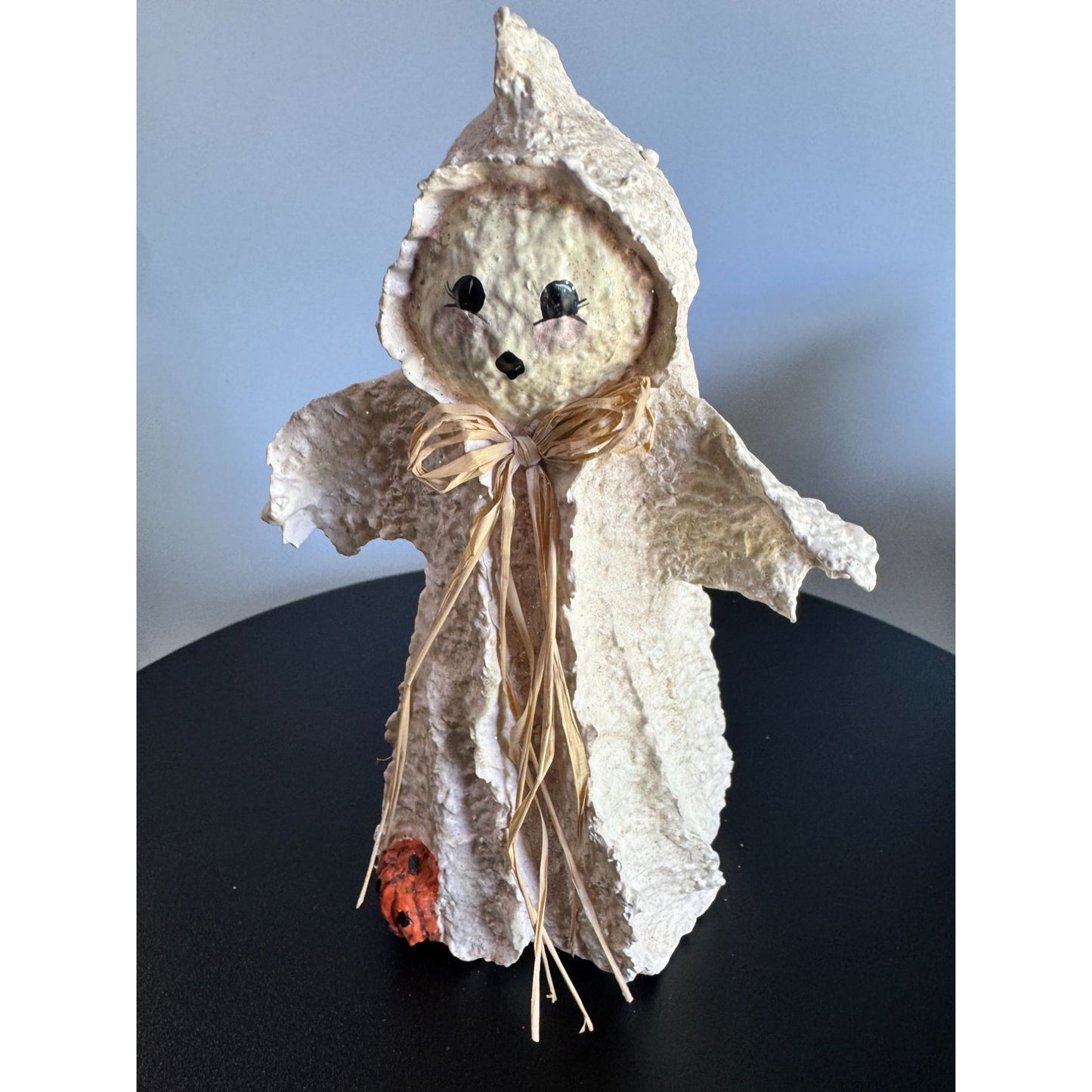 1997 Enesco Broomsnickle Ghost Figurine Linda Lindquist Baldwin 6 3/4"