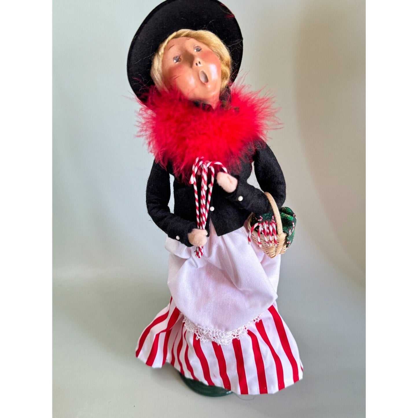 Byers Choice Winterthur Candy Cane Woman Girl Caroler with Box 13 3/4" 2005