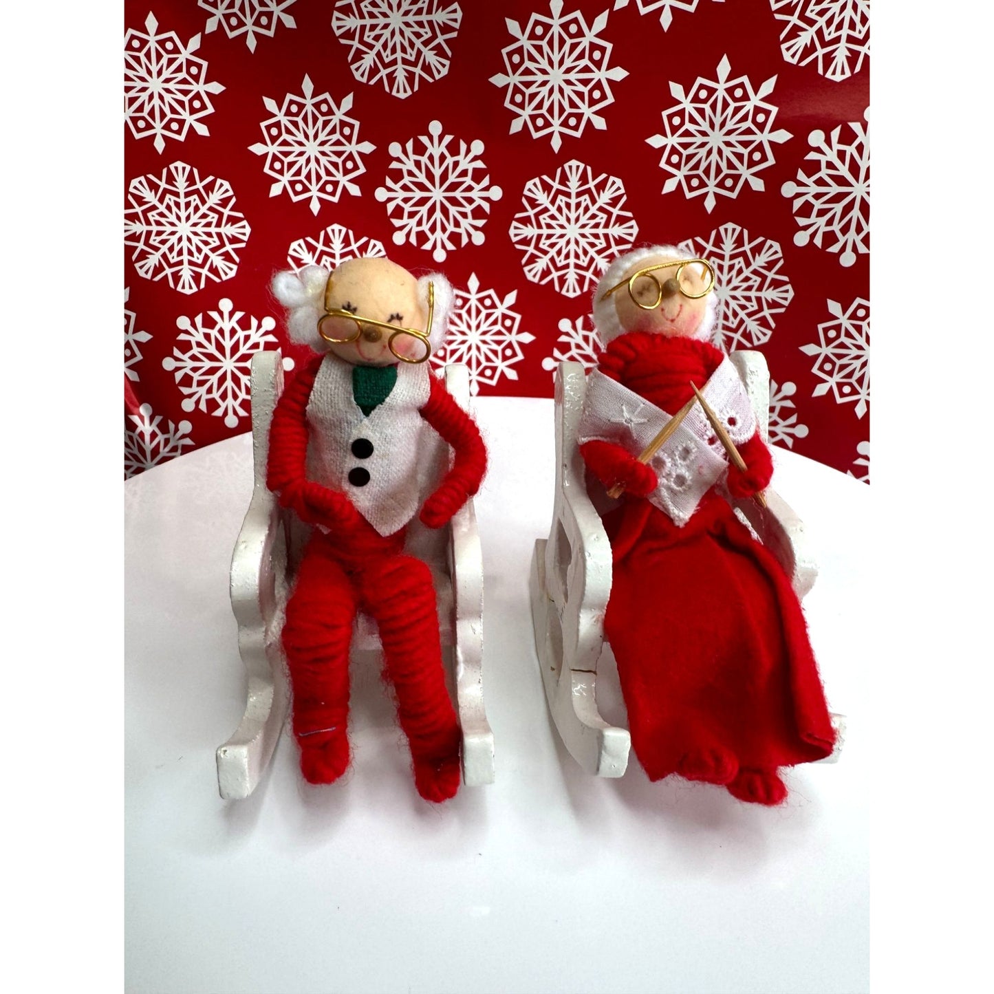 Vintage Mr & Mrs Claus Christmas Figures Red Felt Rocking Chairs 4 Inches
