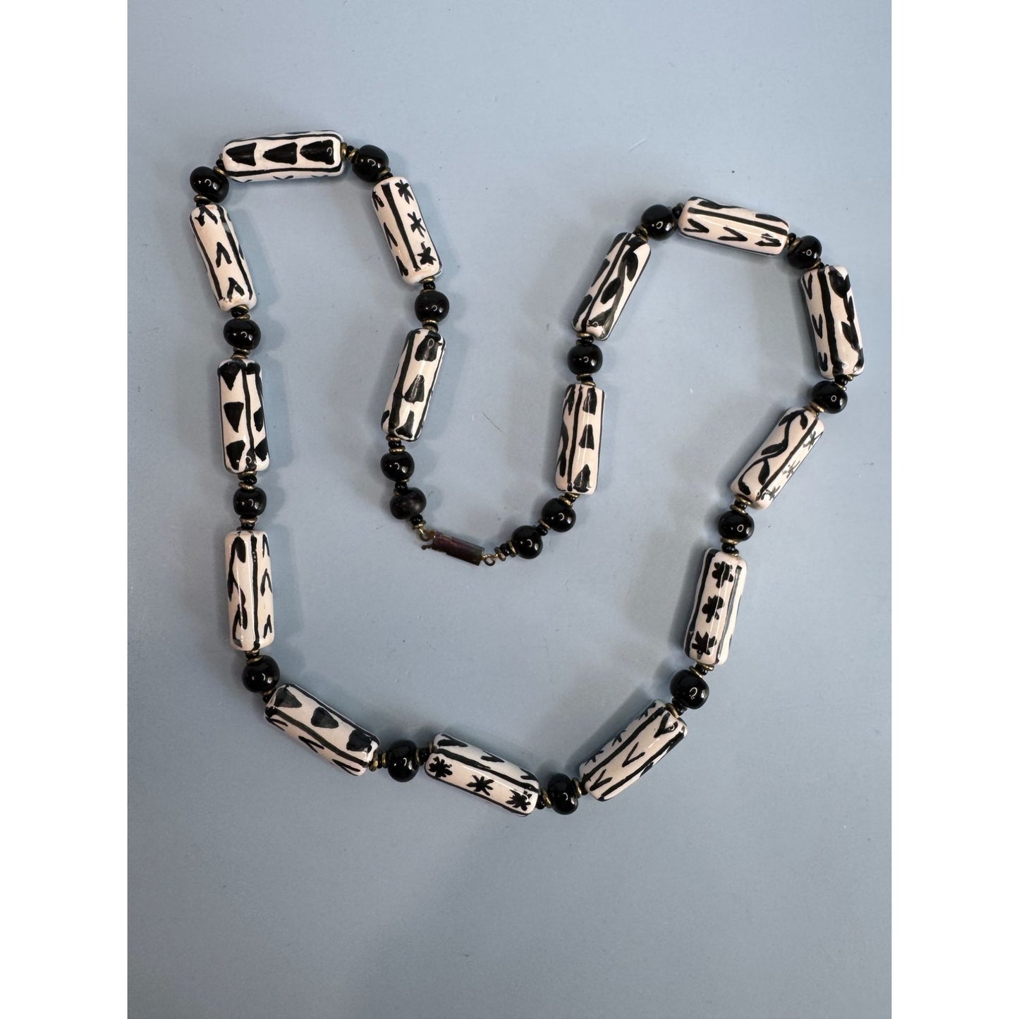 Handcrafted Black & White Glass Beaded Necklace With Unique Patterns
