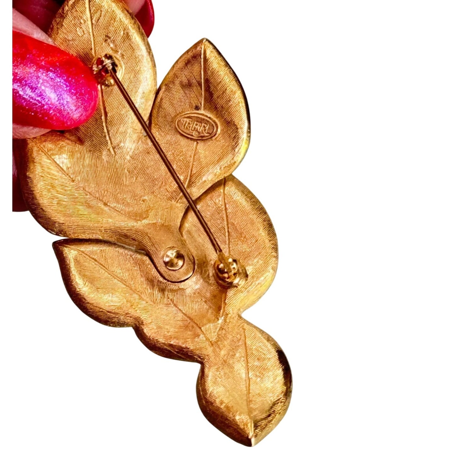 Vintage Trifari Gold-Tone Leaf Brooch Pin 3"