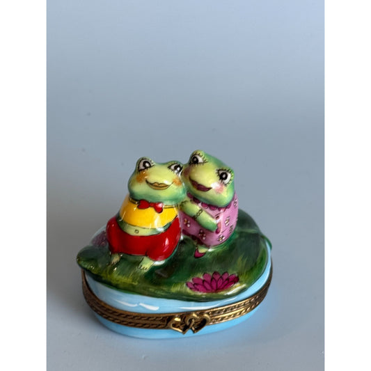 Hand-Painted Rochard Limoges France Frog Couple Porcelain Trinket Box